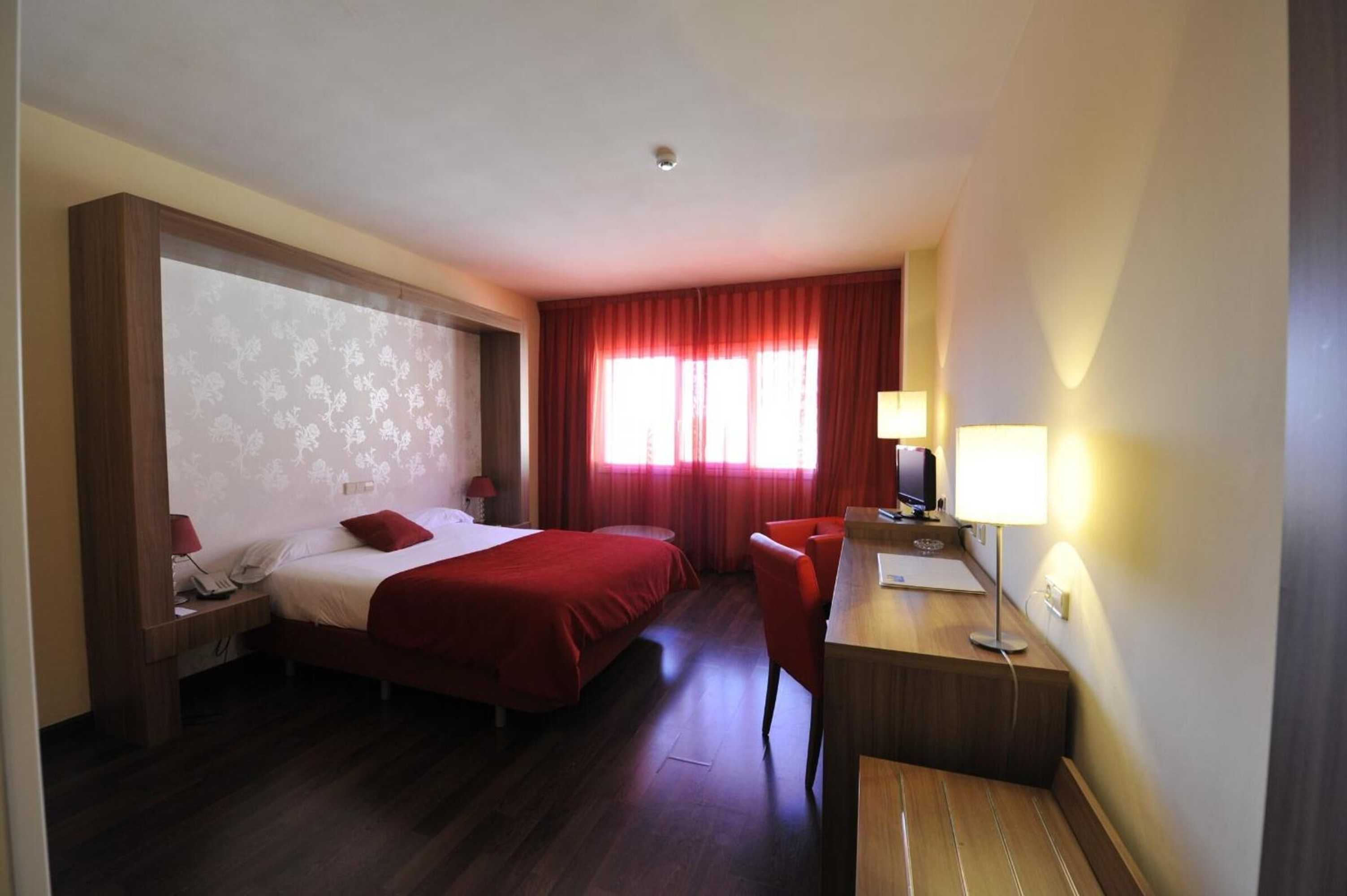 Gift card for Hotel Puerta de Segovia Gift card for Hotel Puerta de Segovia