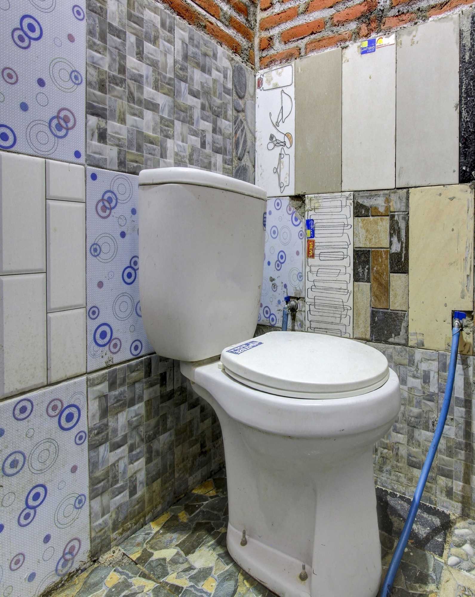 Gift card for Oyo Life 93010 Omah Bareng Syariah Sambisari