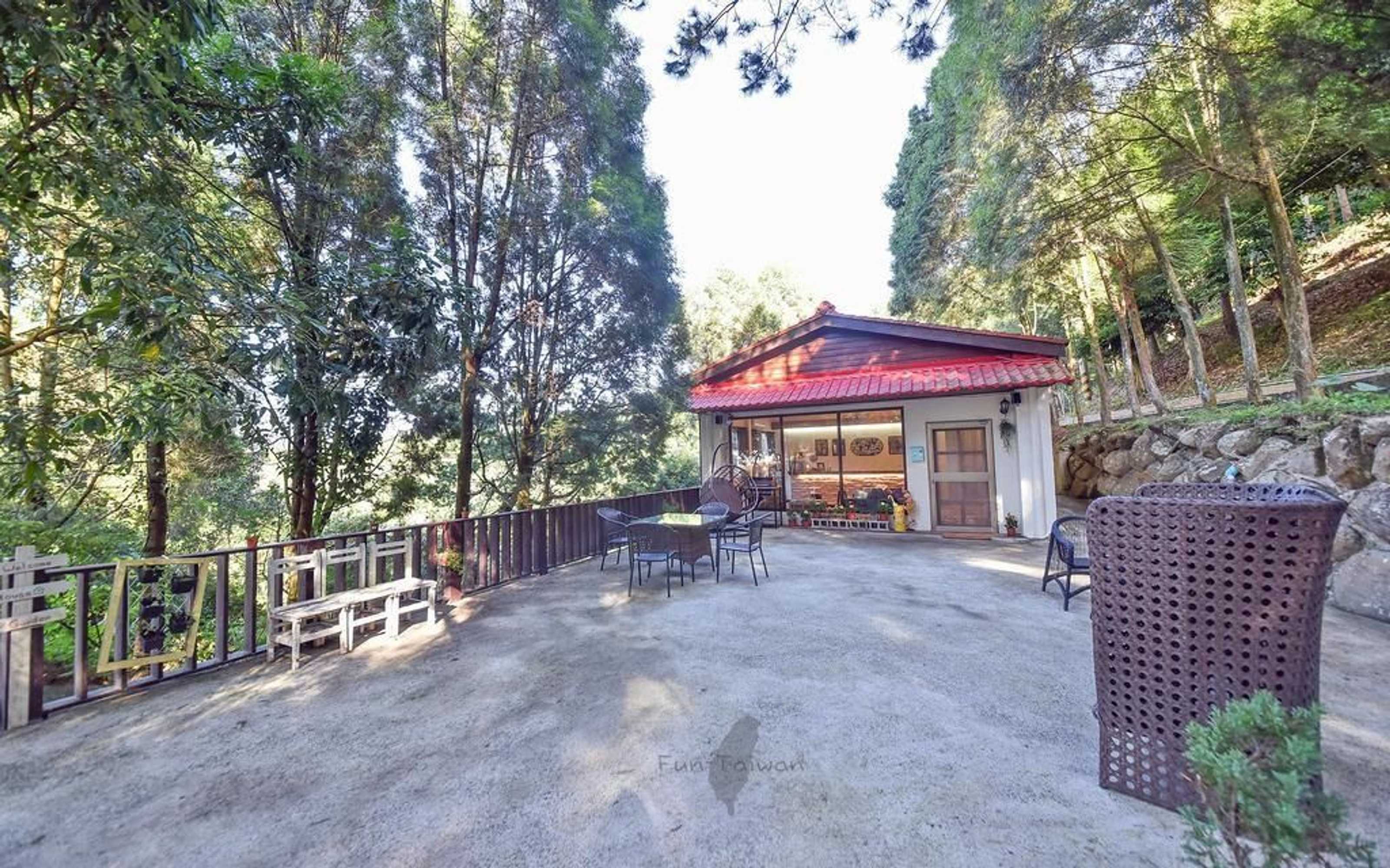 Gift card for Hillside Plot Inn