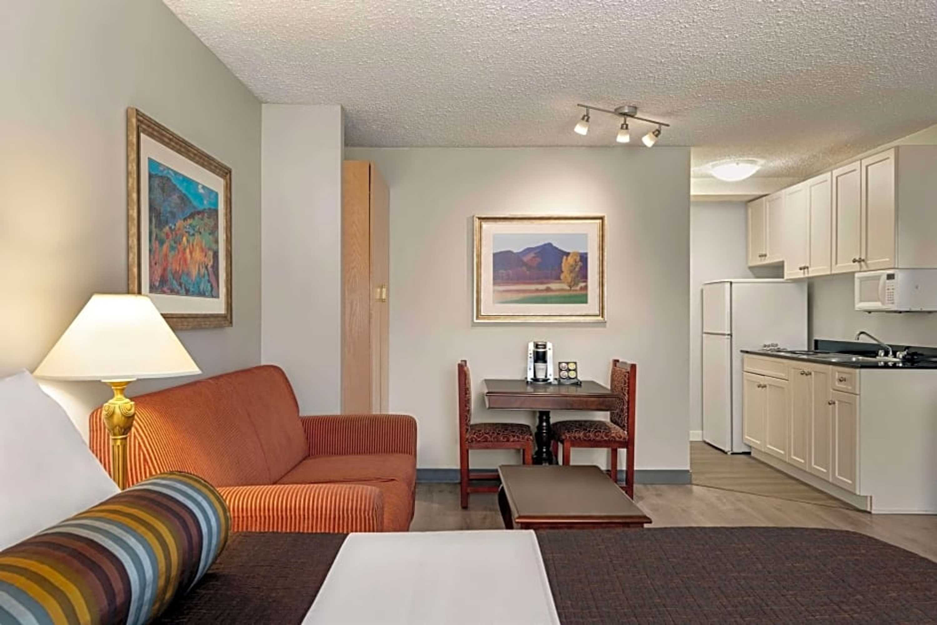 Gift card for Travelodge by Wyndham Abbotsford Bakerview Gift card for Travelodge by Wyndham Abbotsford Bakerview
