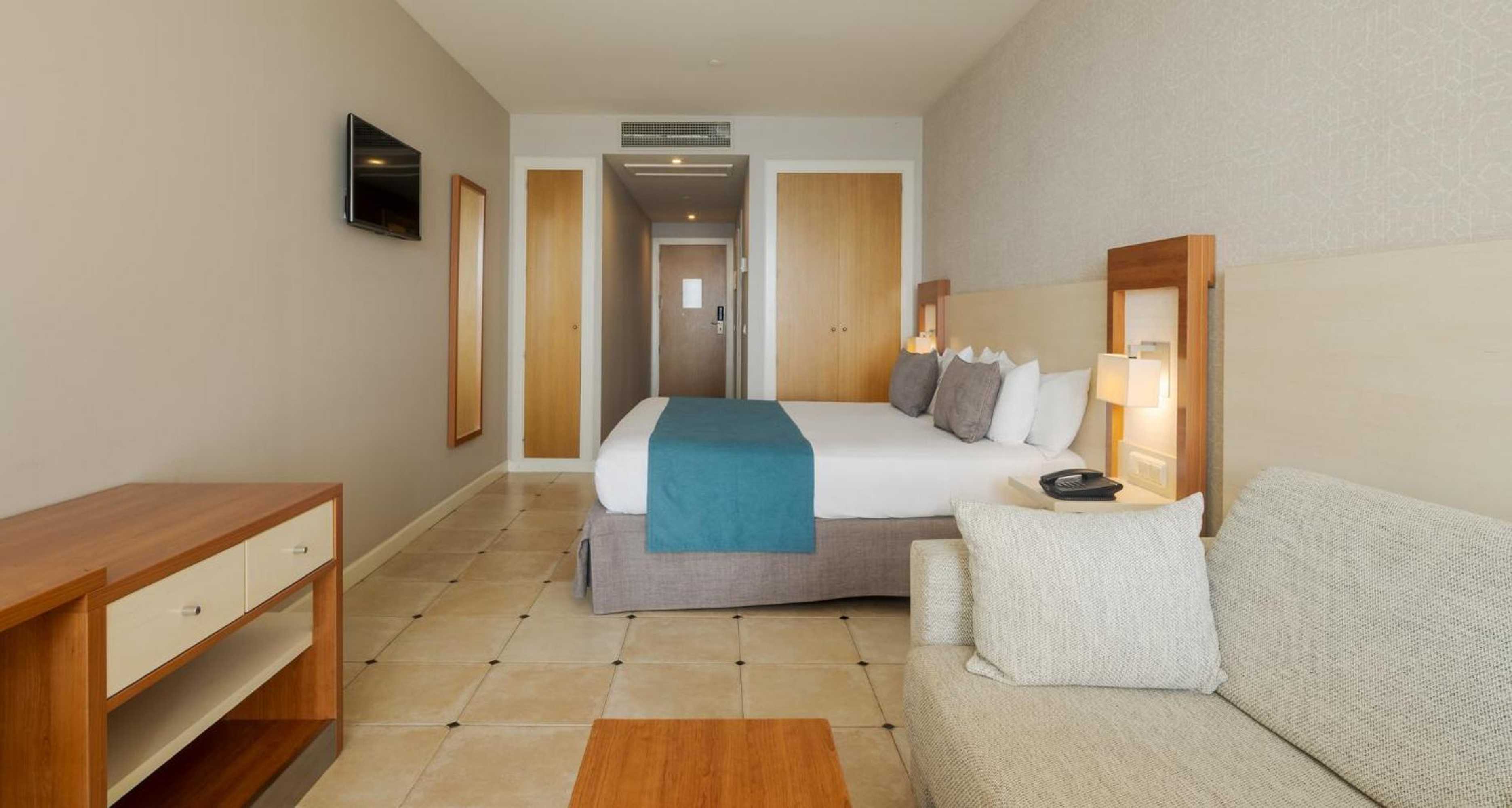 Gift card for Hotel Ilunion Fuengirola Gift card for Hotel Ilunion Fuengirola