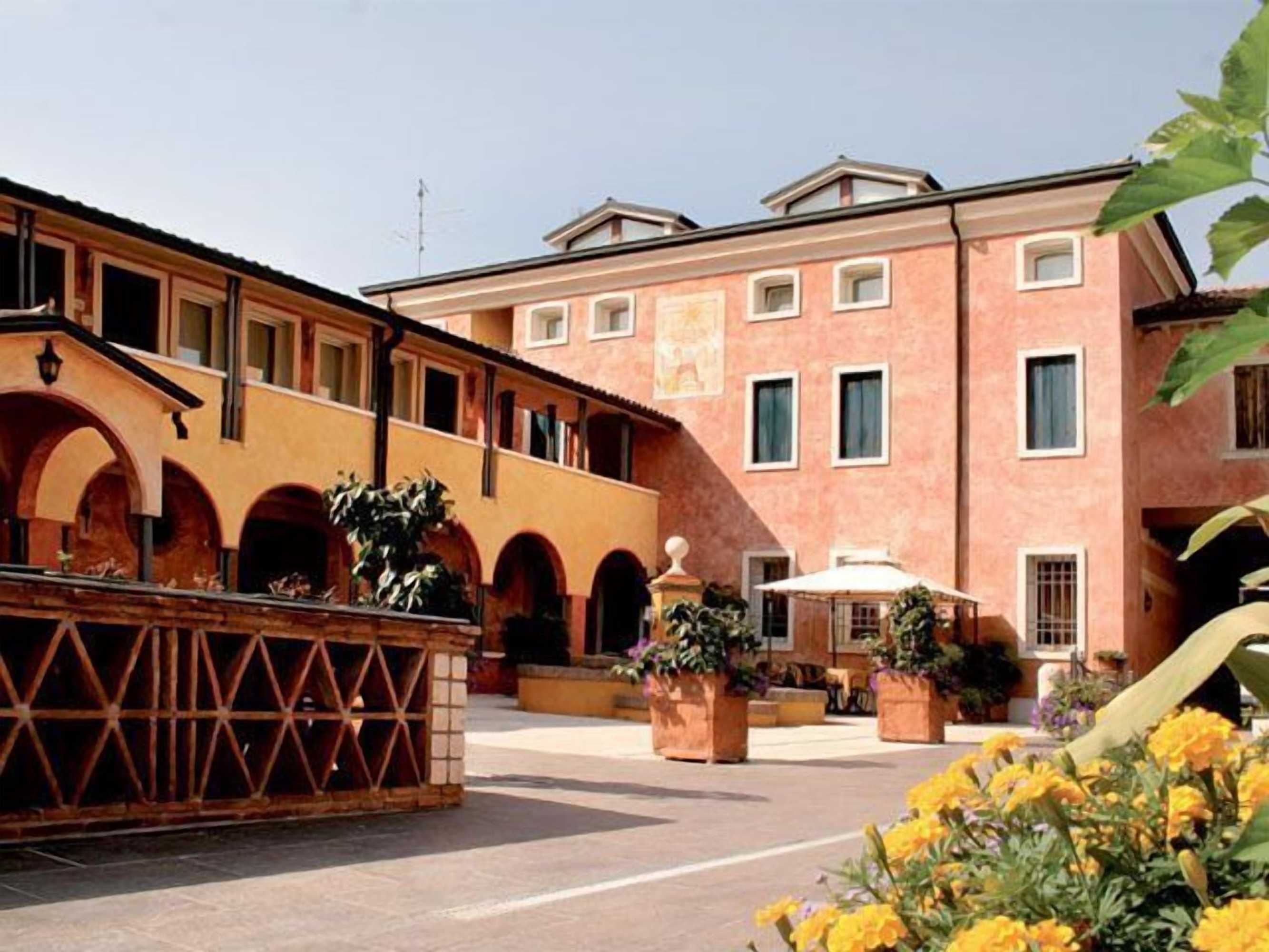 Gift card for Hotel Residence Il Chiostro Gift card for Hotel Residence Il Chiostro