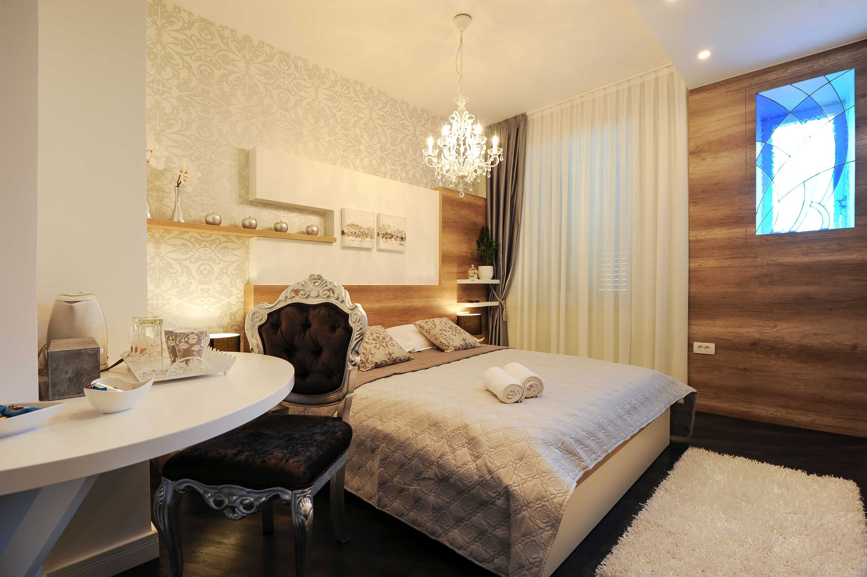 Gift card for Silver & Gold Luxury Rooms Gift card for Silver & Gold Luxury Rooms