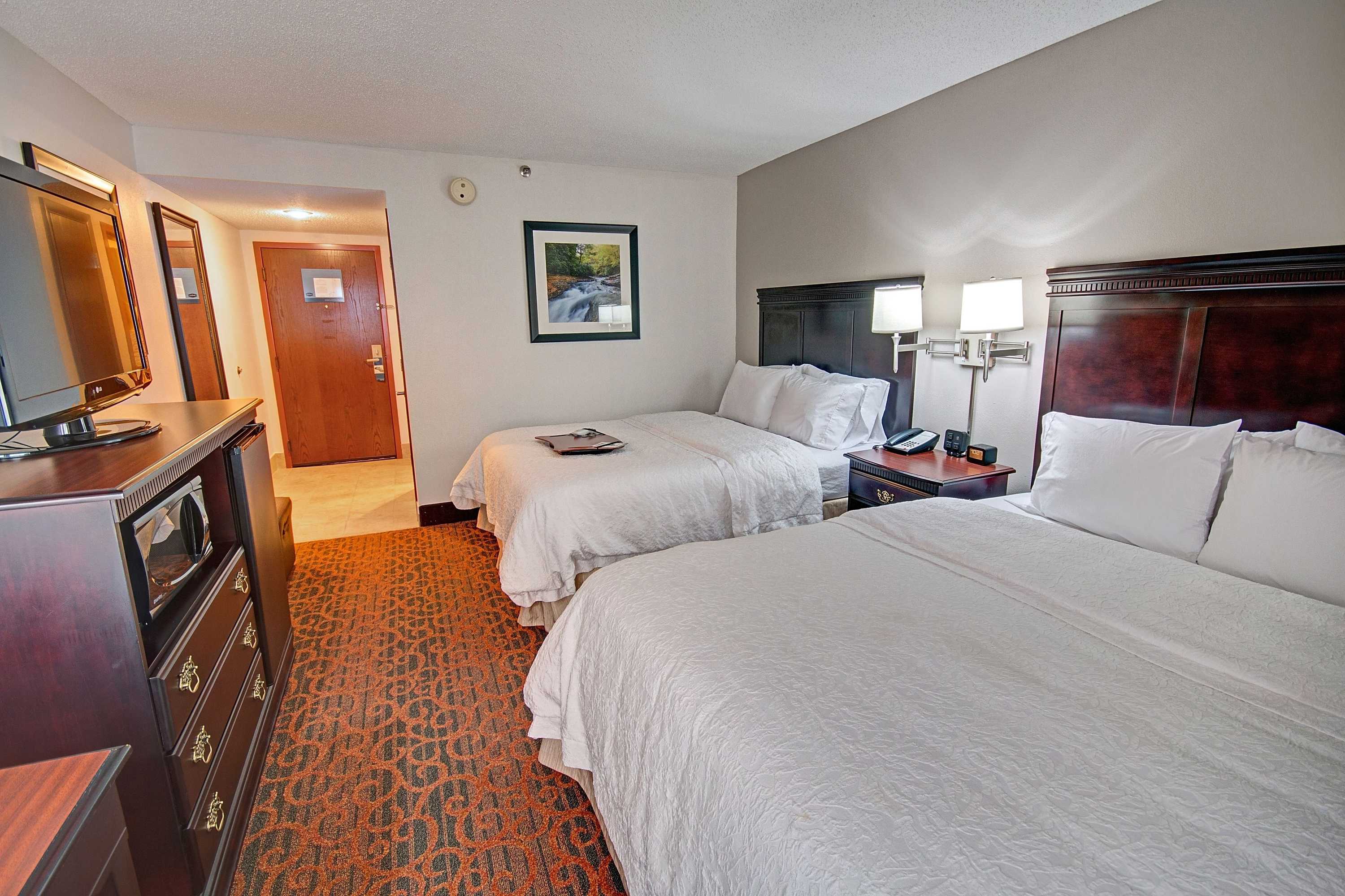 Gift card for Hampton Inn Parkersburg-Mineral Wells Gift card for Hampton Inn Parkersburg-Mineral Wells