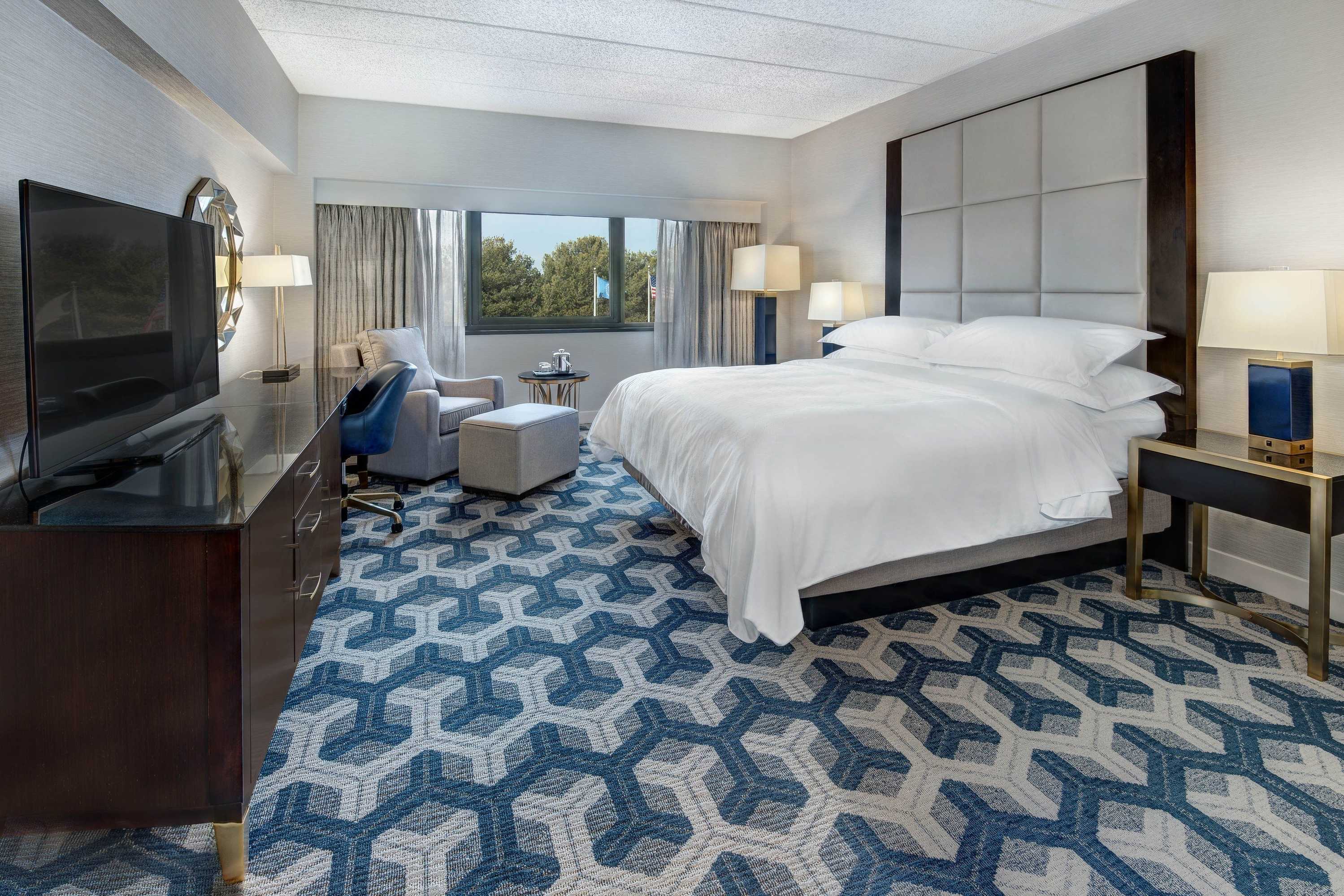 Gift card for Sheraton Eatontown Hotel Gift card for Sheraton Eatontown Hotel