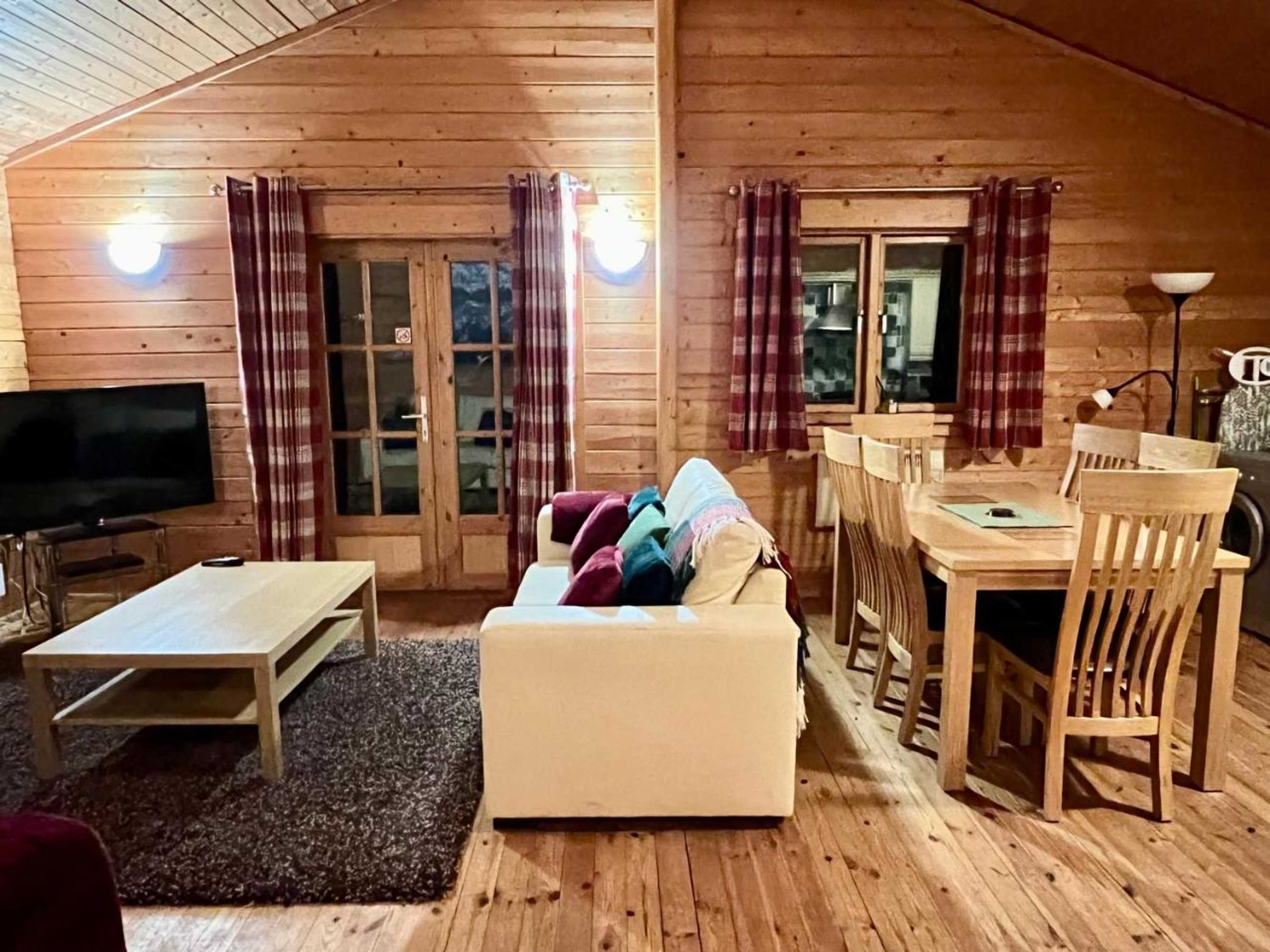 Gift card for Tufty Lodge, Lake Pochard Lodge 9