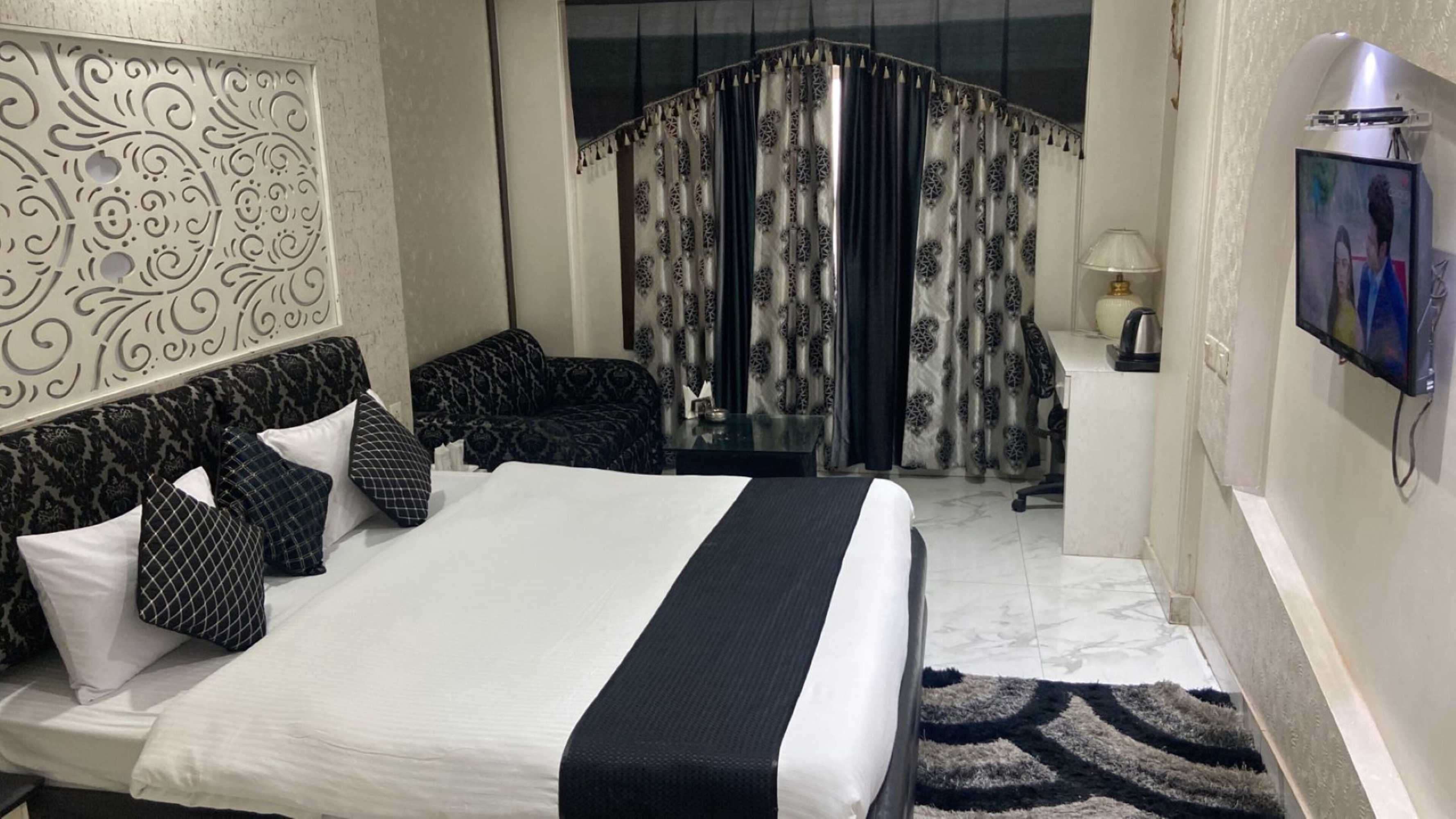 Gift card for Hotel Grand Sai - Moradabad, Uttar Pradesh Gift card for Hotel Grand Sai - Moradabad, Uttar Pradesh