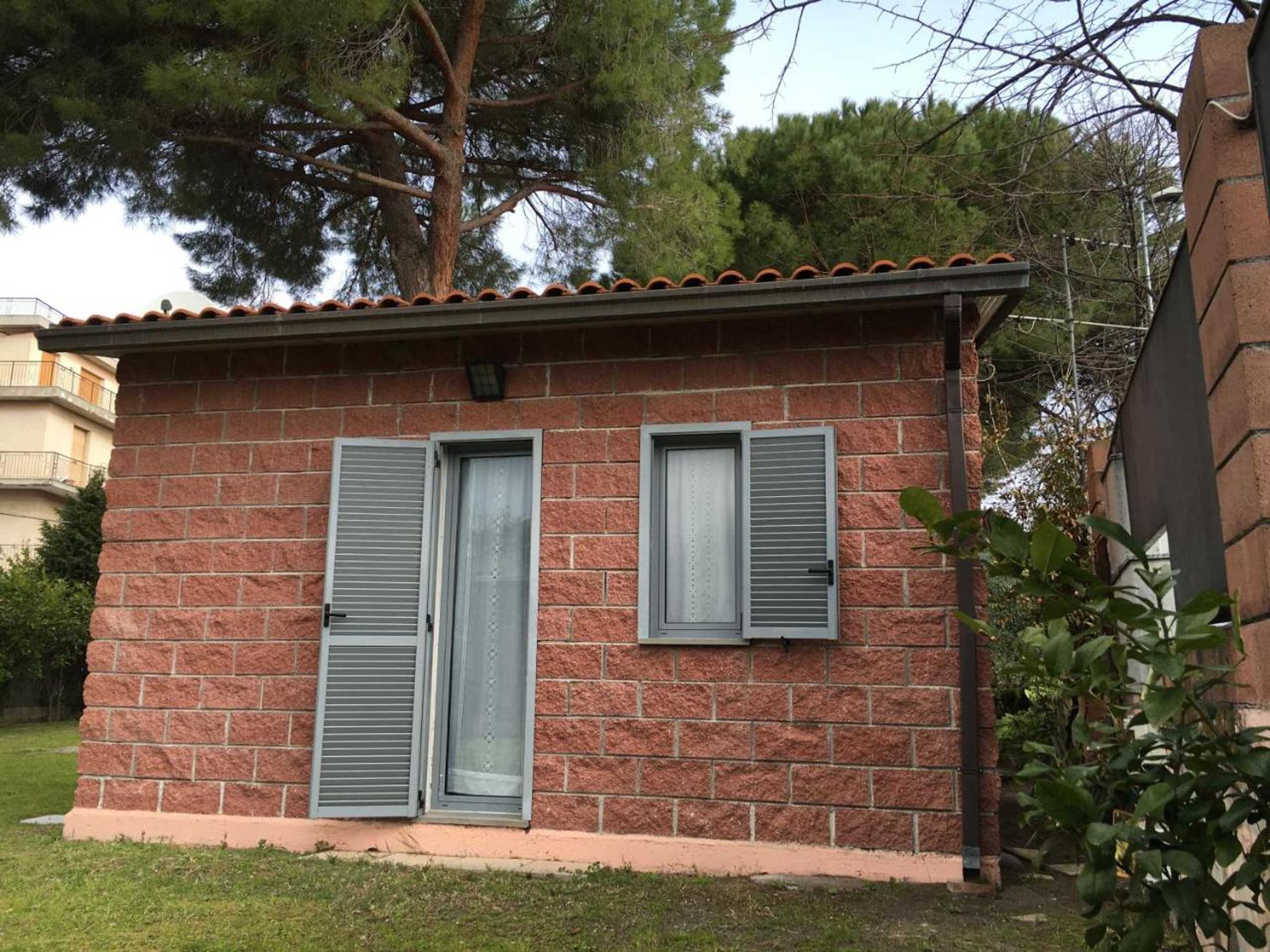 Gift card for Appartamenti Villaggio Internazionale