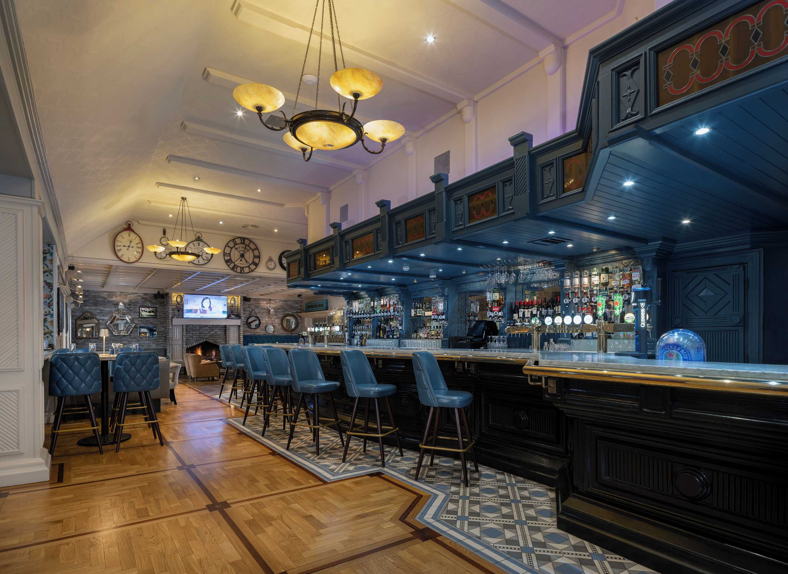 Gift card for Treacys Oakwood Hotel, Shannon Gift card for Treacys Oakwood Hotel, Shannon