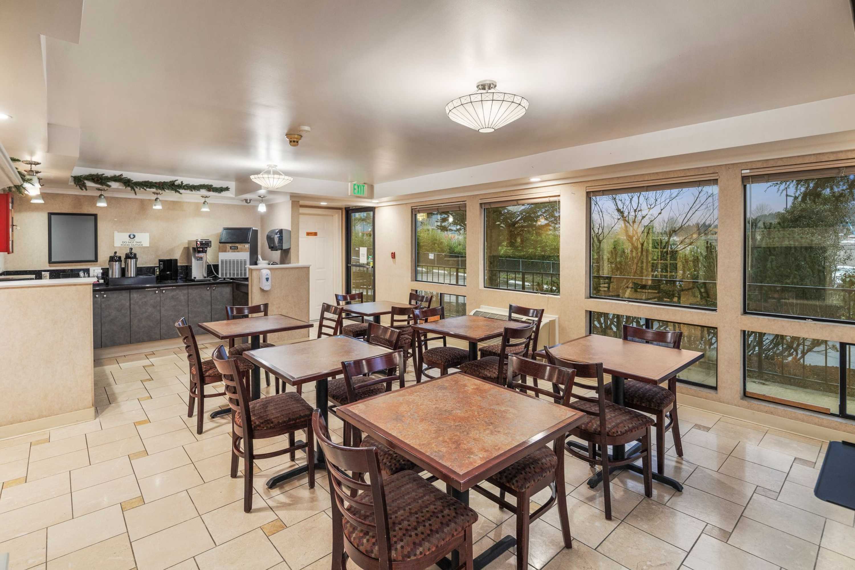Gift card for Inn at Lake Washington By Oyo I-405 Gift card for Inn at Lake Washington By Oyo I-405