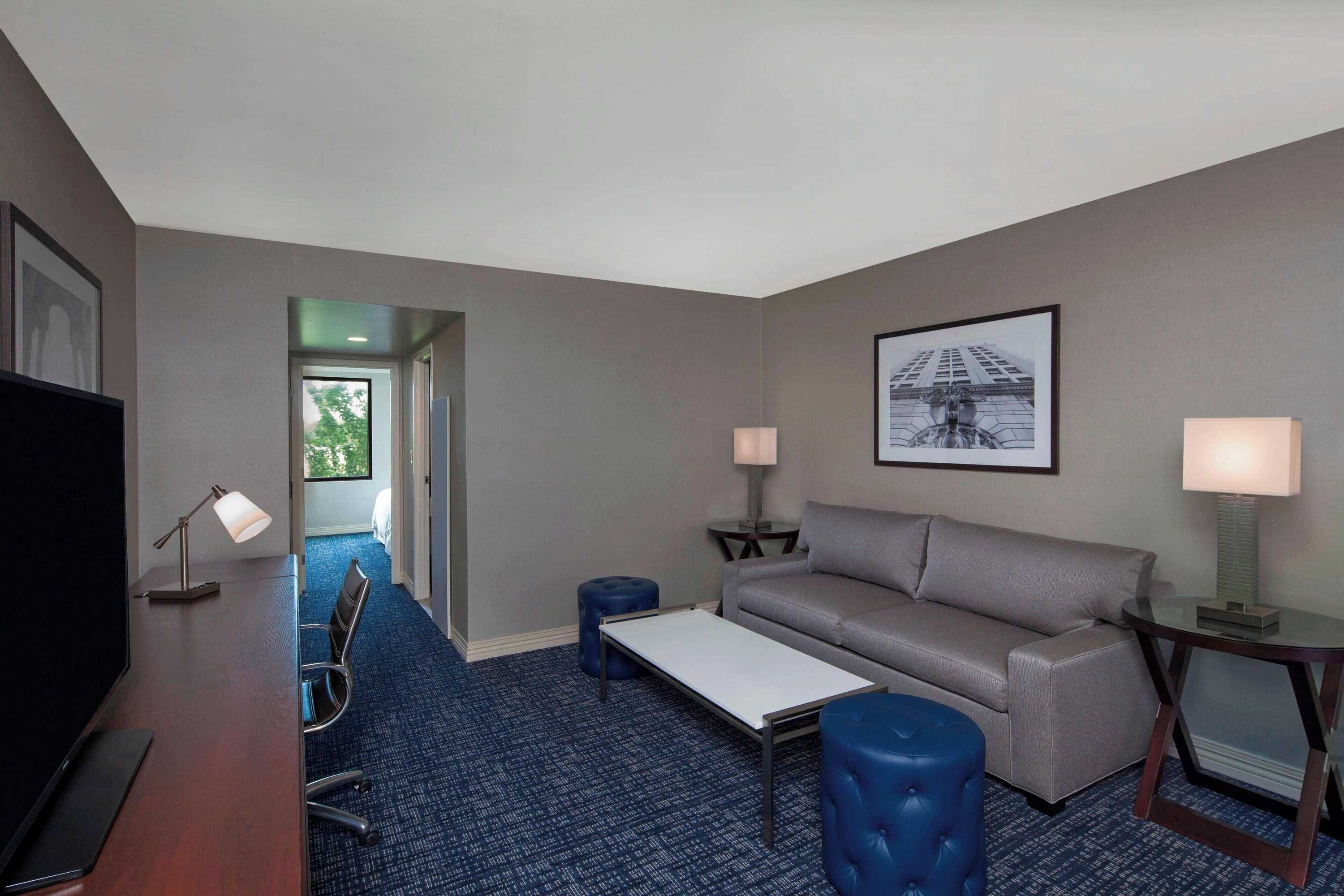 Gift card for Sheraton Suites Philadelphia Airport Gift card for Sheraton Suites Philadelphia Airport