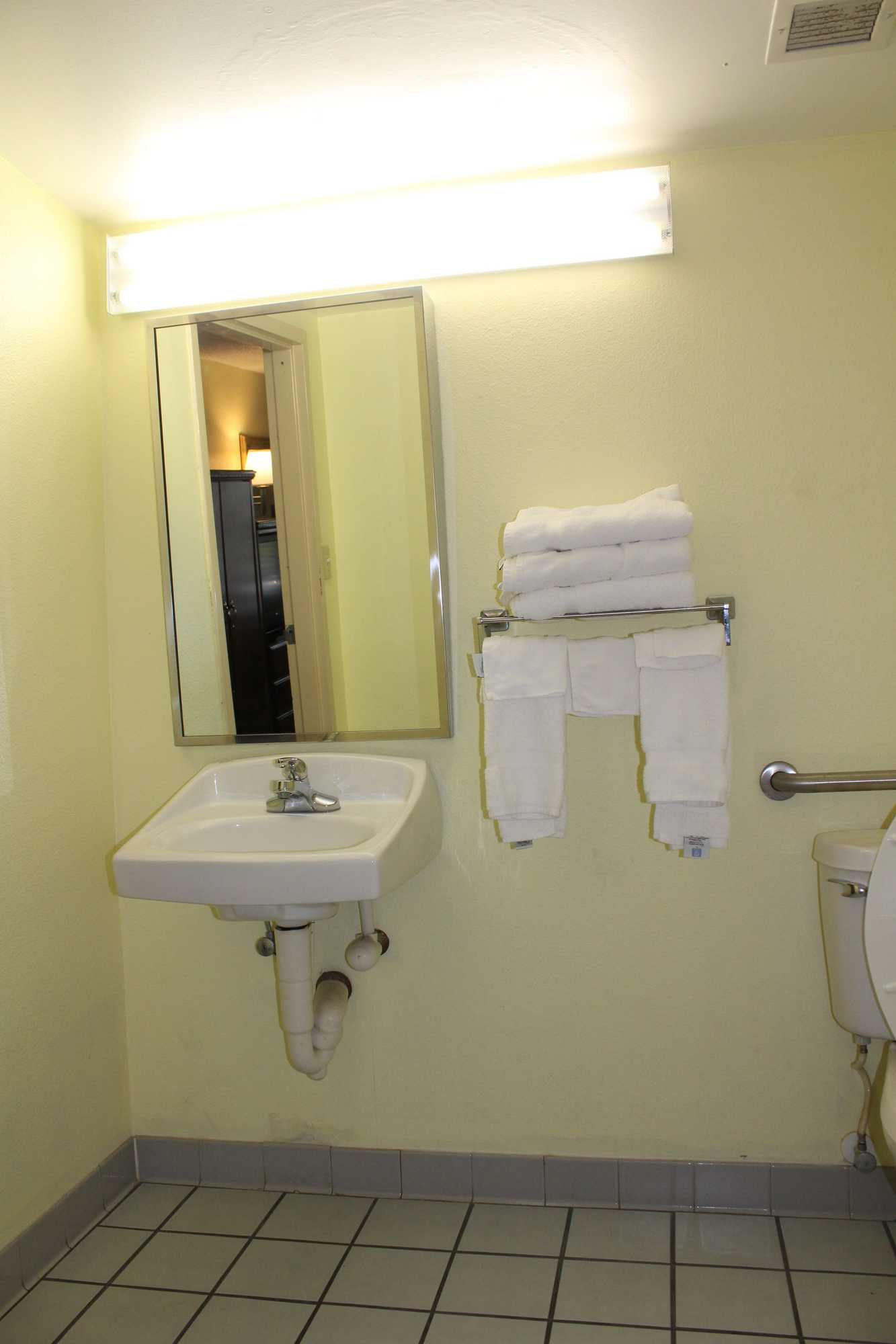 Gift card for Days Inn by Wyndham Marianna Gift card for Days Inn by Wyndham Marianna