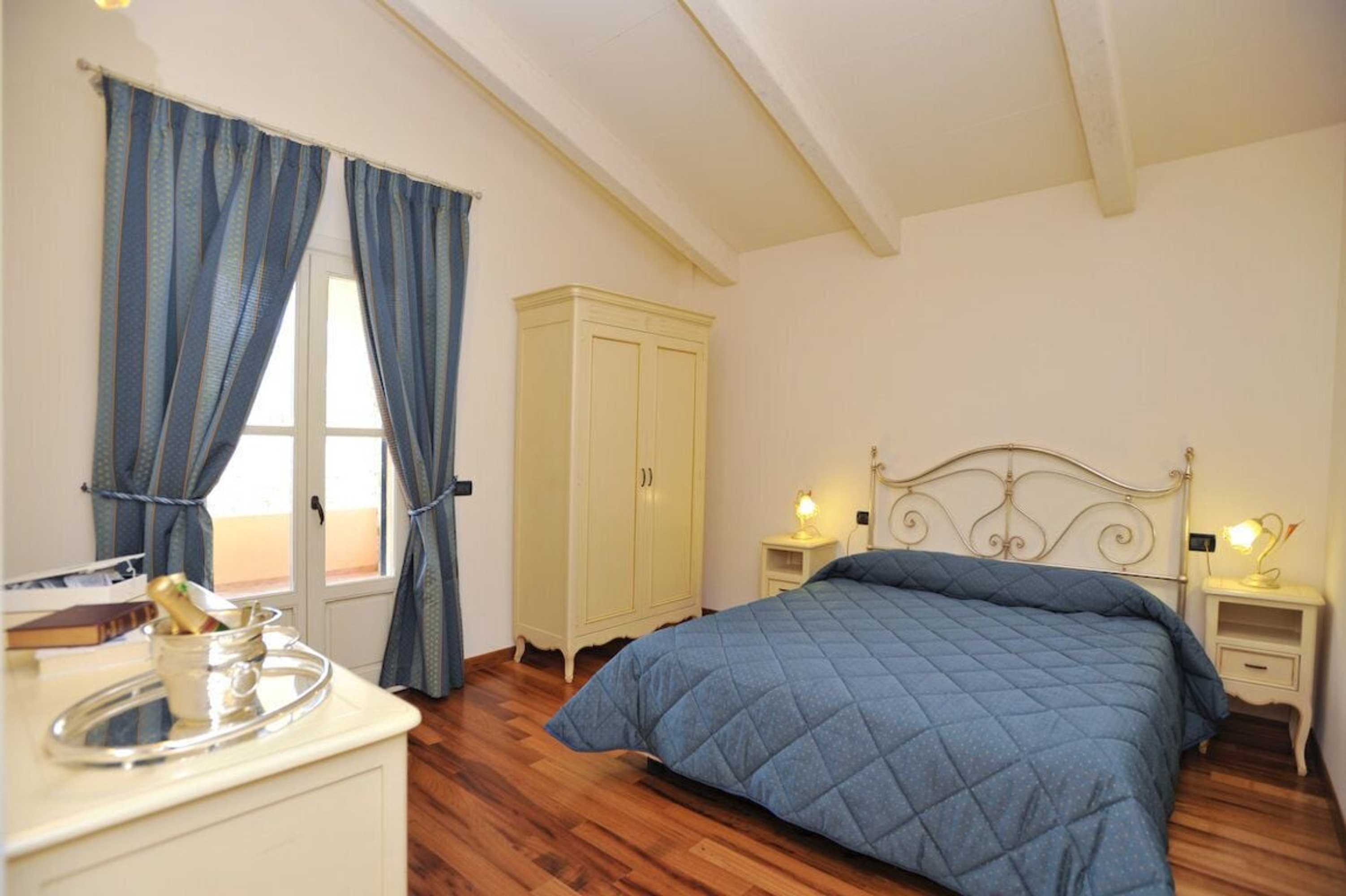 Gift card for Residence Villa il Casale - Appartamenti Wellness e Piscina Riscaldata Gift card for Residence Villa il Casale - Appartamenti Wellness e Piscina Riscaldata