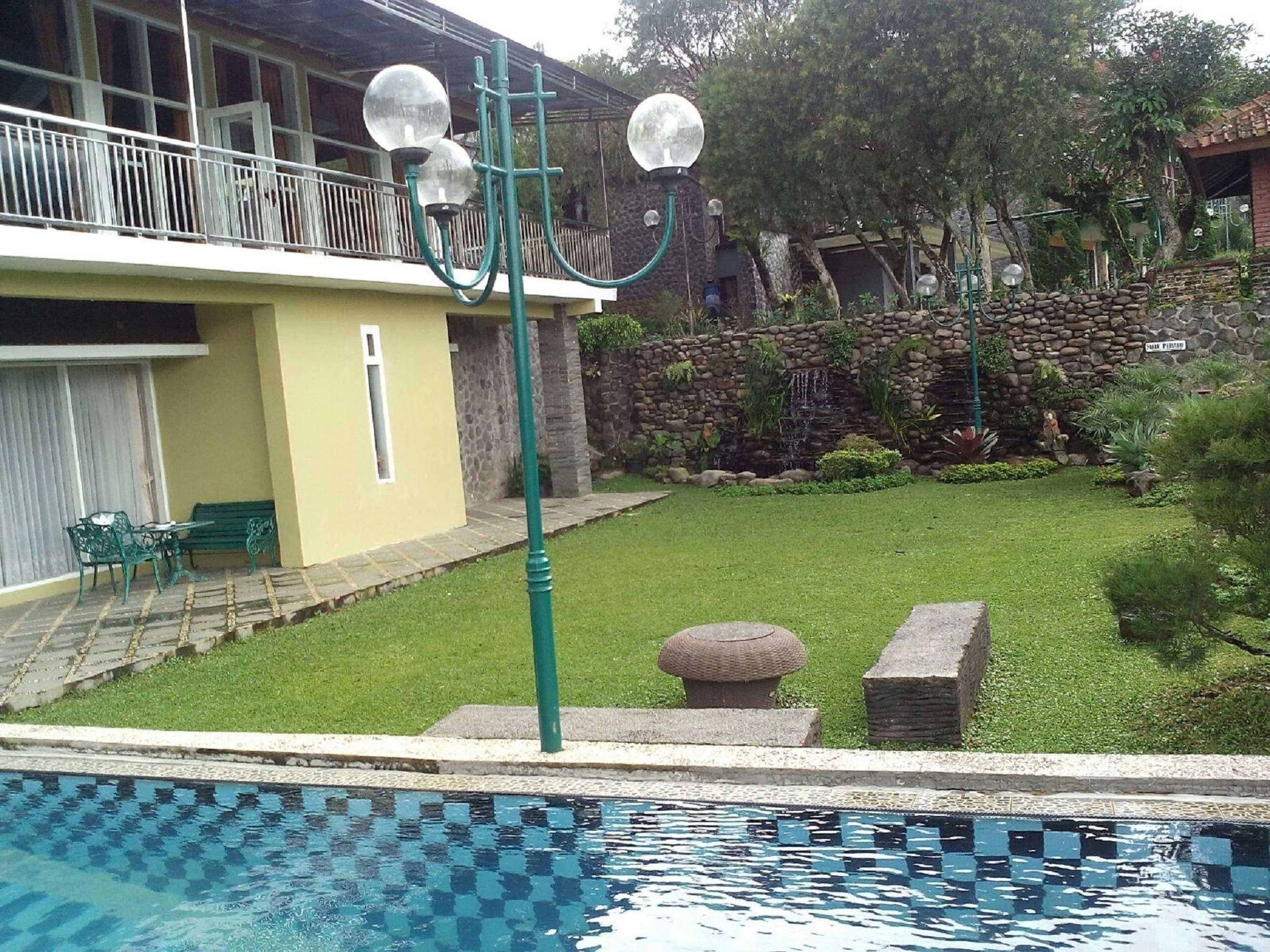 Gift card for Villa Kota Bunga Happy Aa2-11 Gift card for Villa Kota Bunga Happy Aa2-11