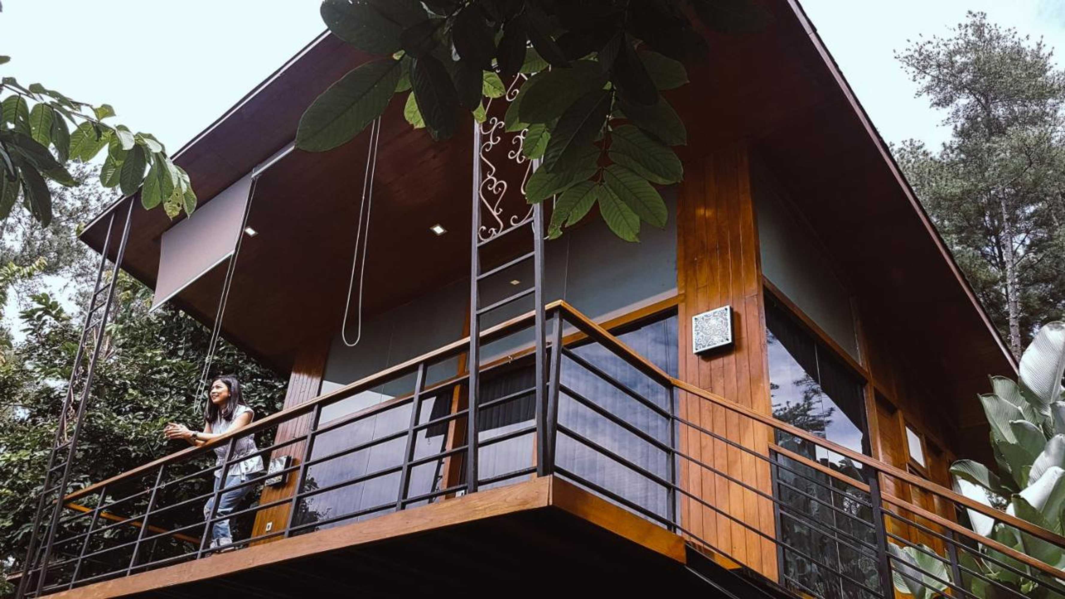 Gift card for Manohara Gift card for Manohara