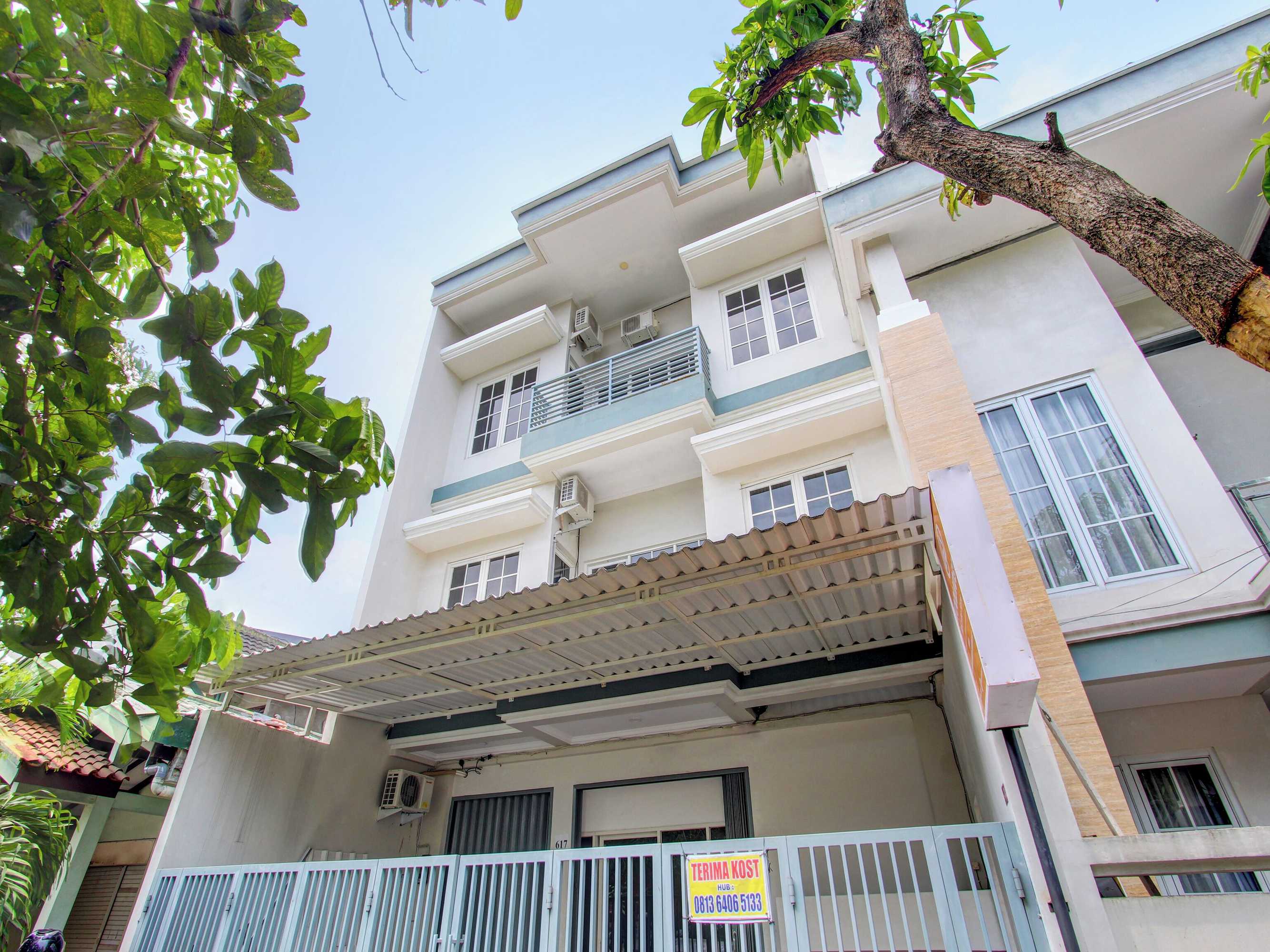 Gift card for Oyo 92479 Pasadena House