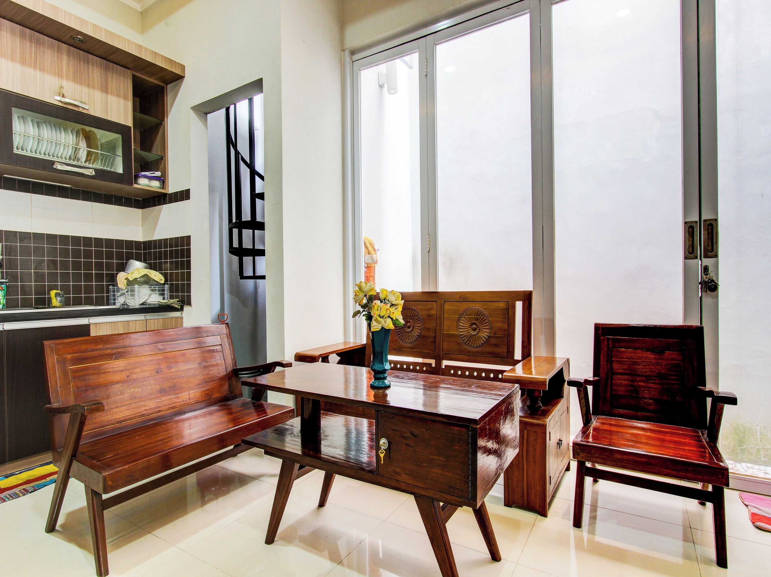 Gift card for Oyo 92479 Pasadena House