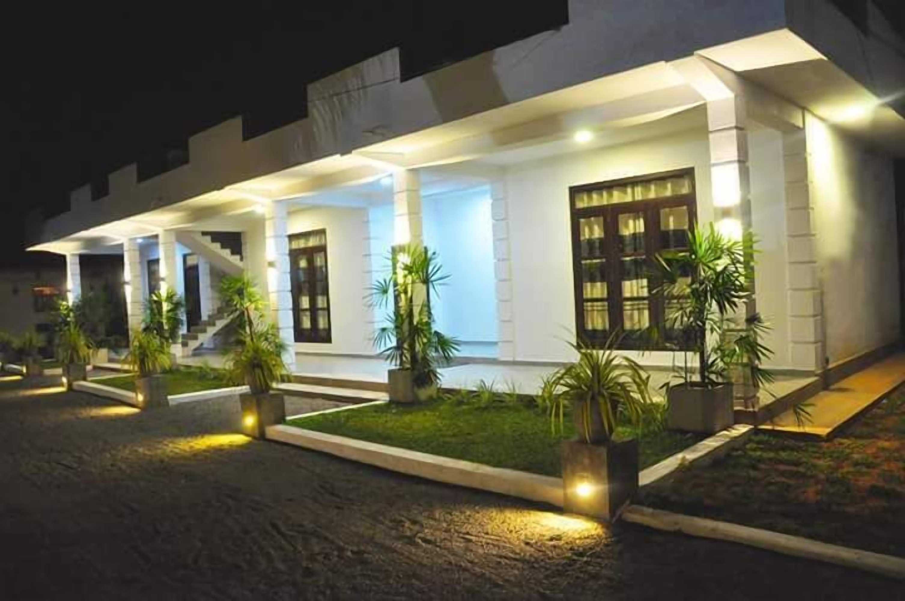 Gift card for Airport Grand Holiday Home