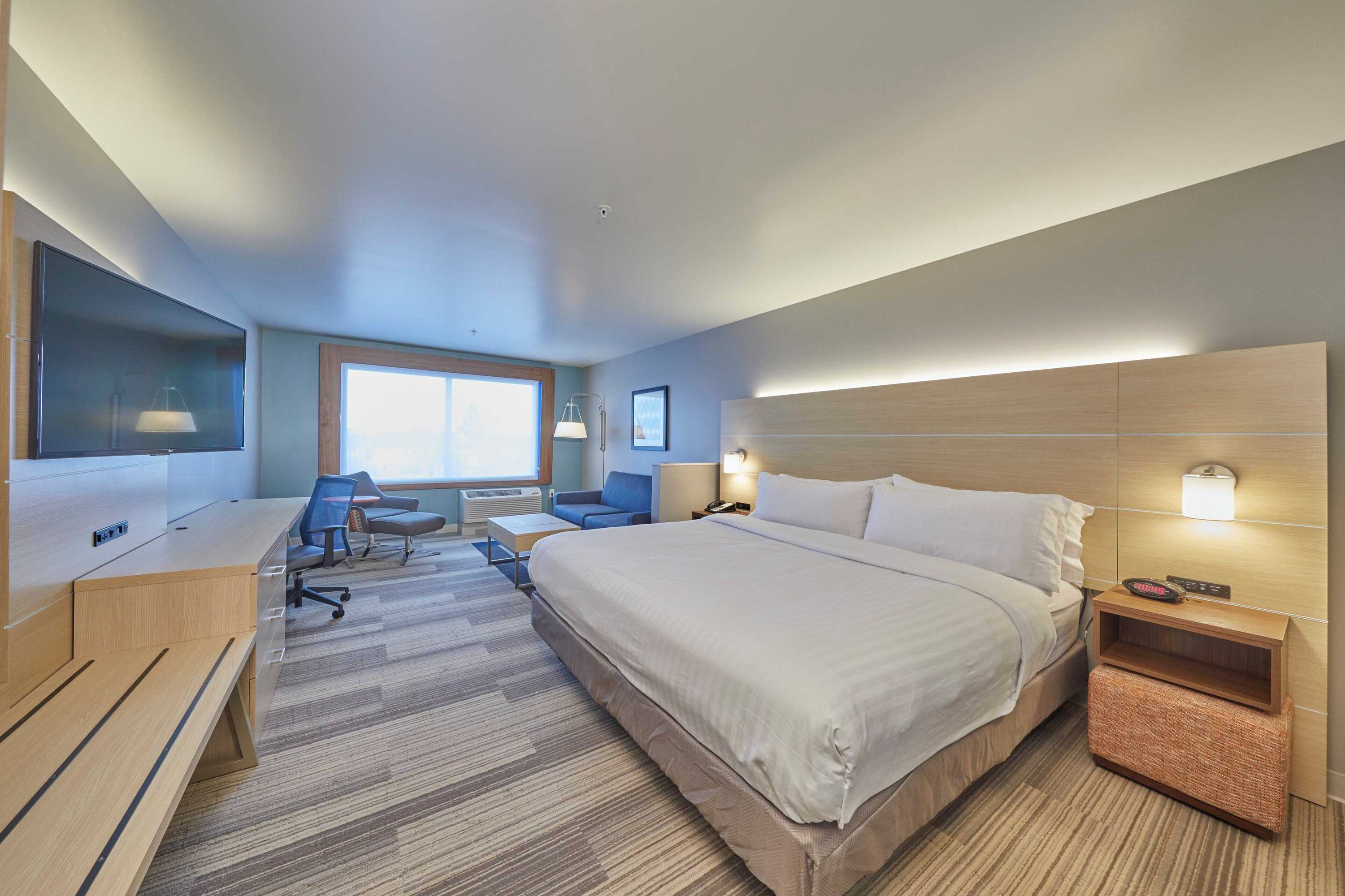 Gift card for Holiday Inn Express & Suites Hermiston Downtown by Ihg Gift card for Holiday Inn Express & Suites Hermiston Downtown by Ihg