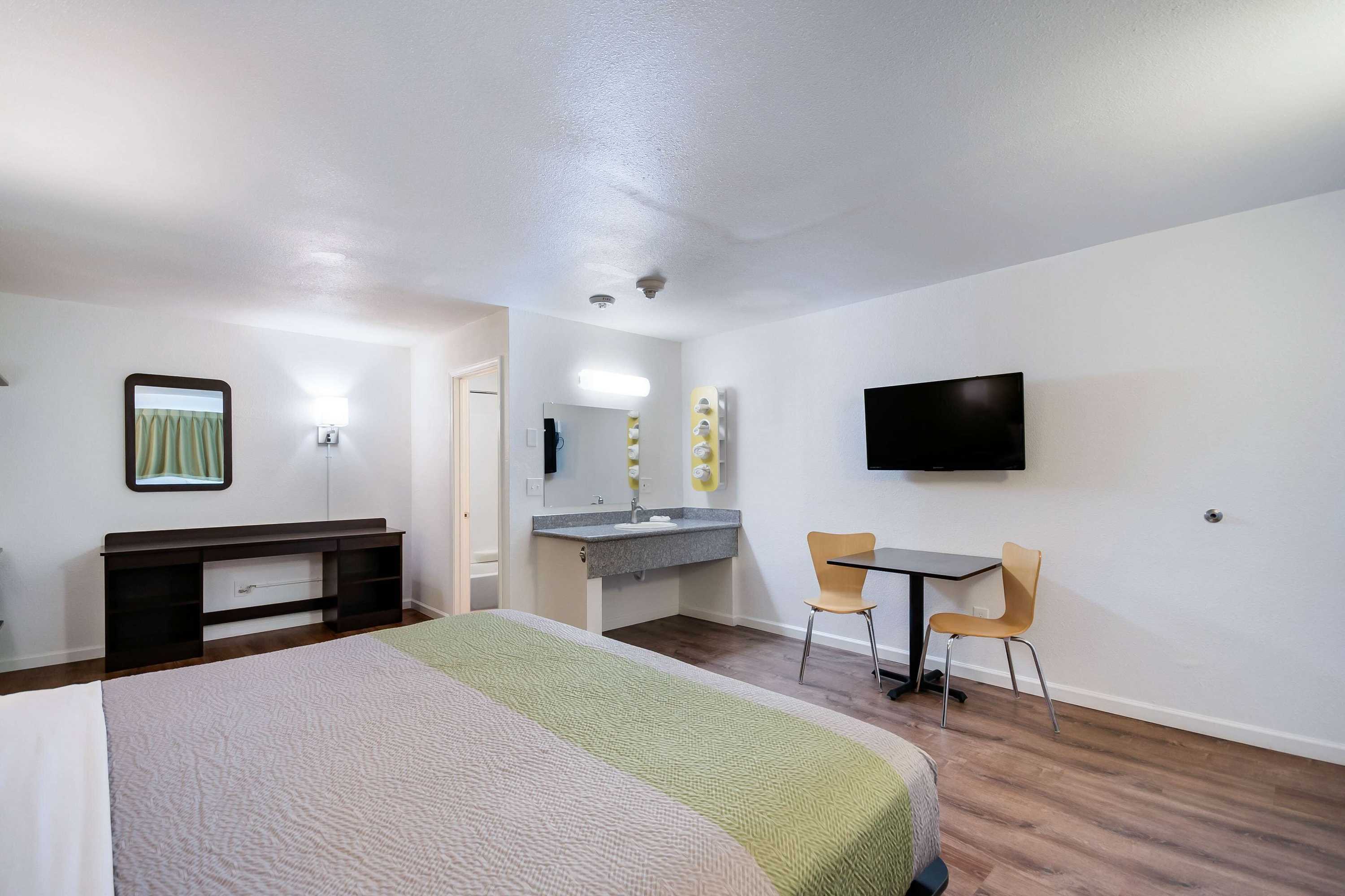 Gift card for Motel 6 Burlington, WA