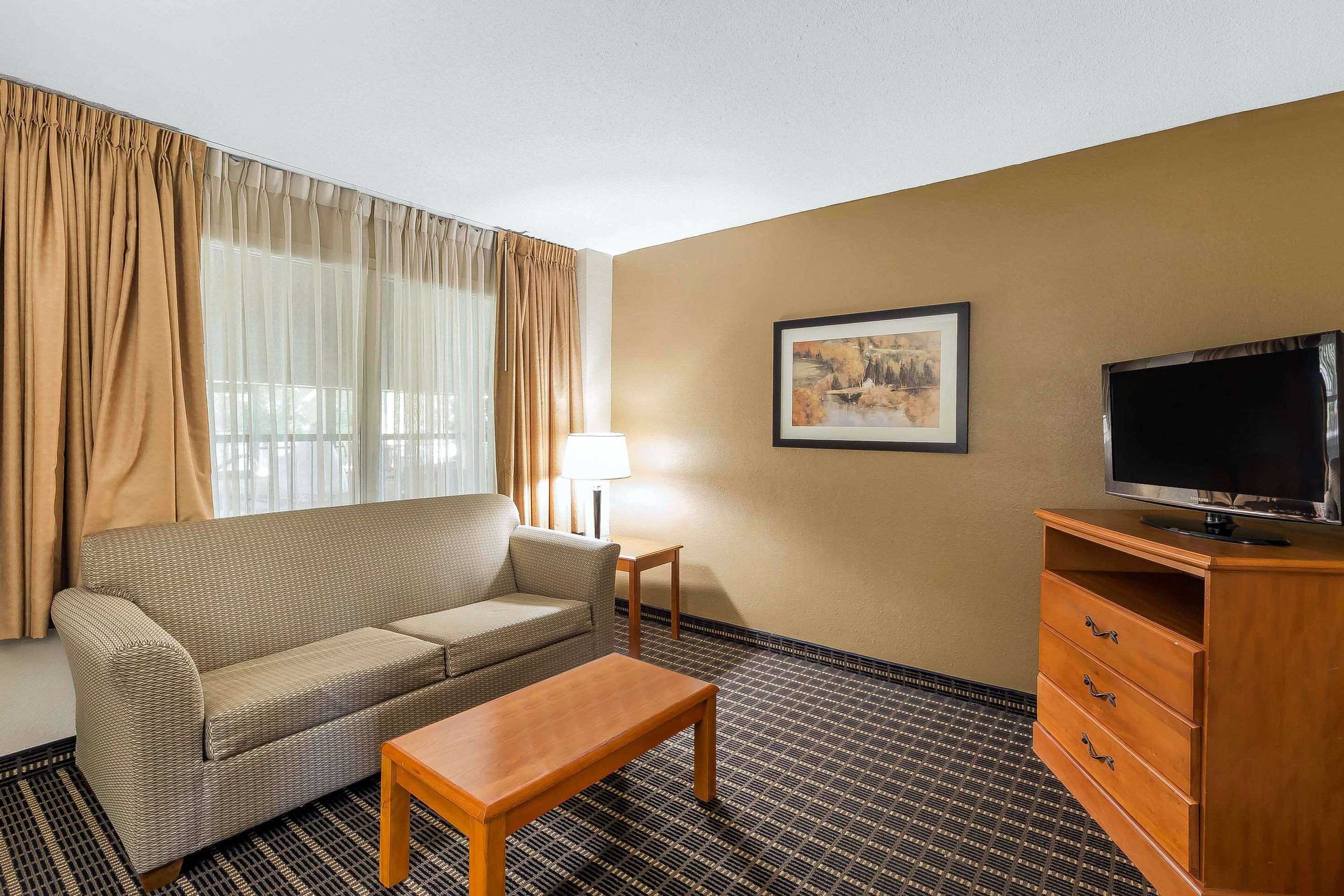Gift card for Quality Inn & Suites Sevierville - Pigeon Forge Gift card for Quality Inn & Suites Sevierville - Pigeon Forge