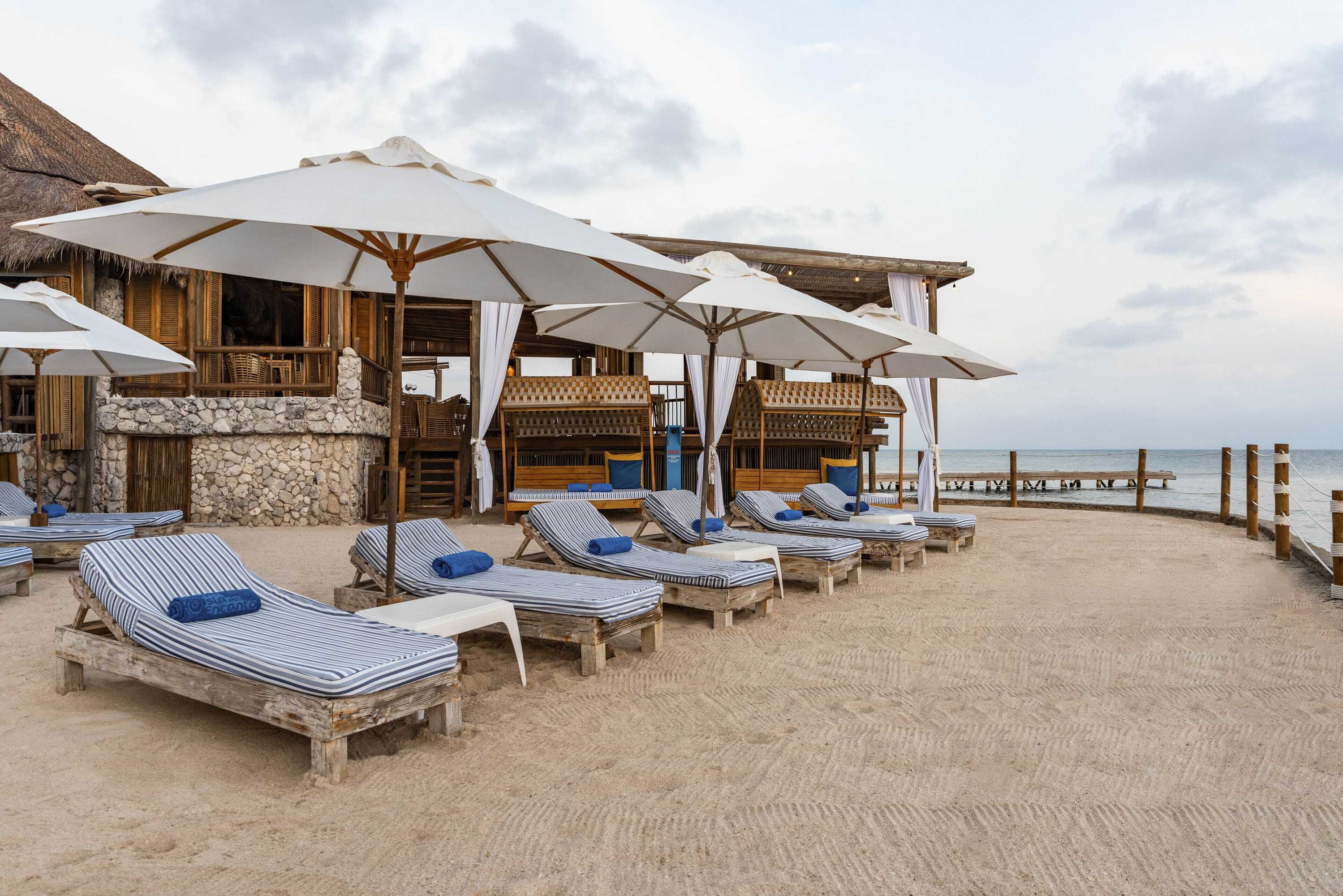 Gift card for Hotel Isla Del Encanto Gift card for Hotel Isla Del Encanto