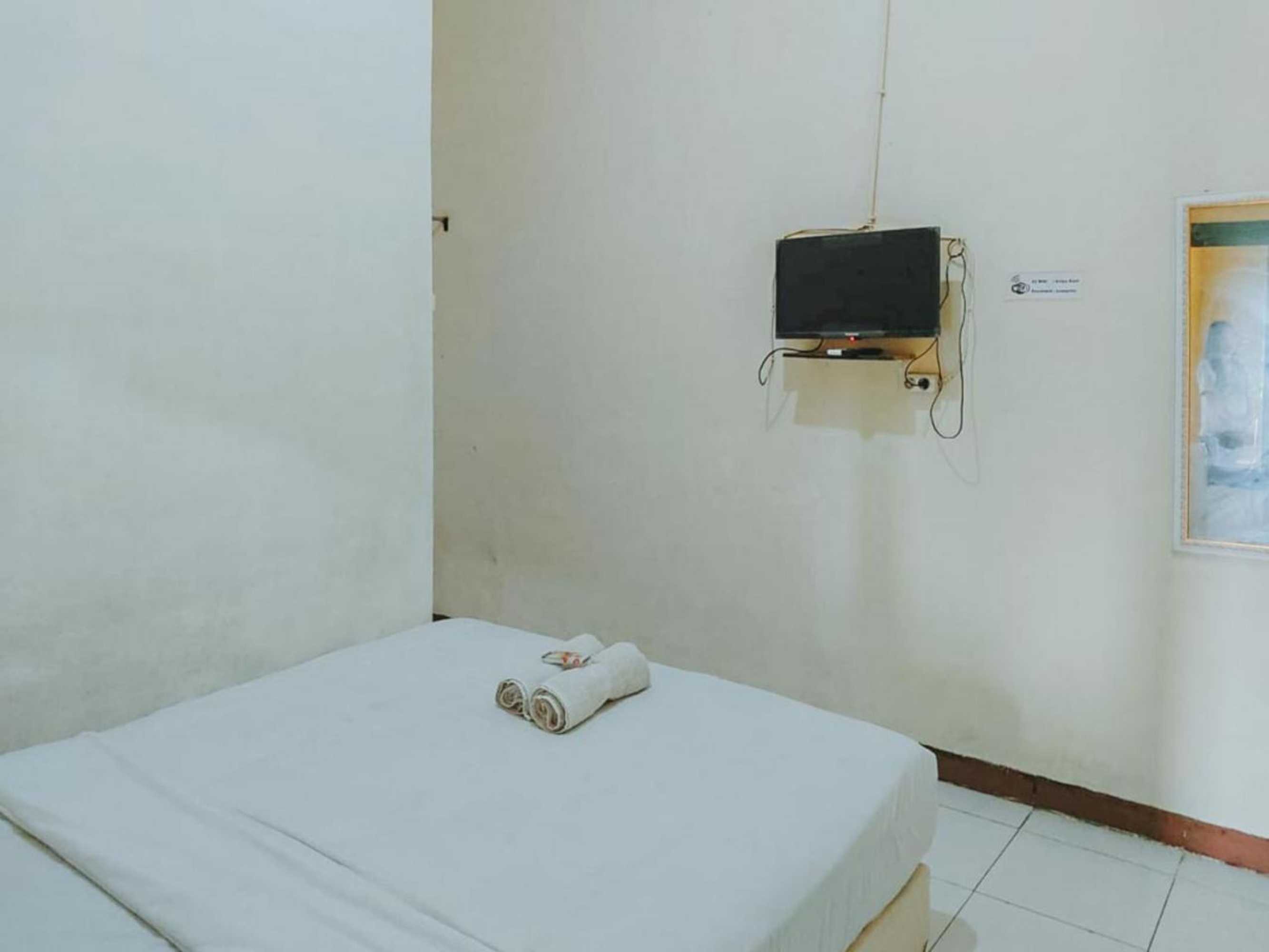Gift card for De Luck Homestay Near Alun Alun Sidoarjo Mitra Reddoorz Gift card for De Luck Homestay Near Alun Alun Sidoarjo Mitra Reddoorz