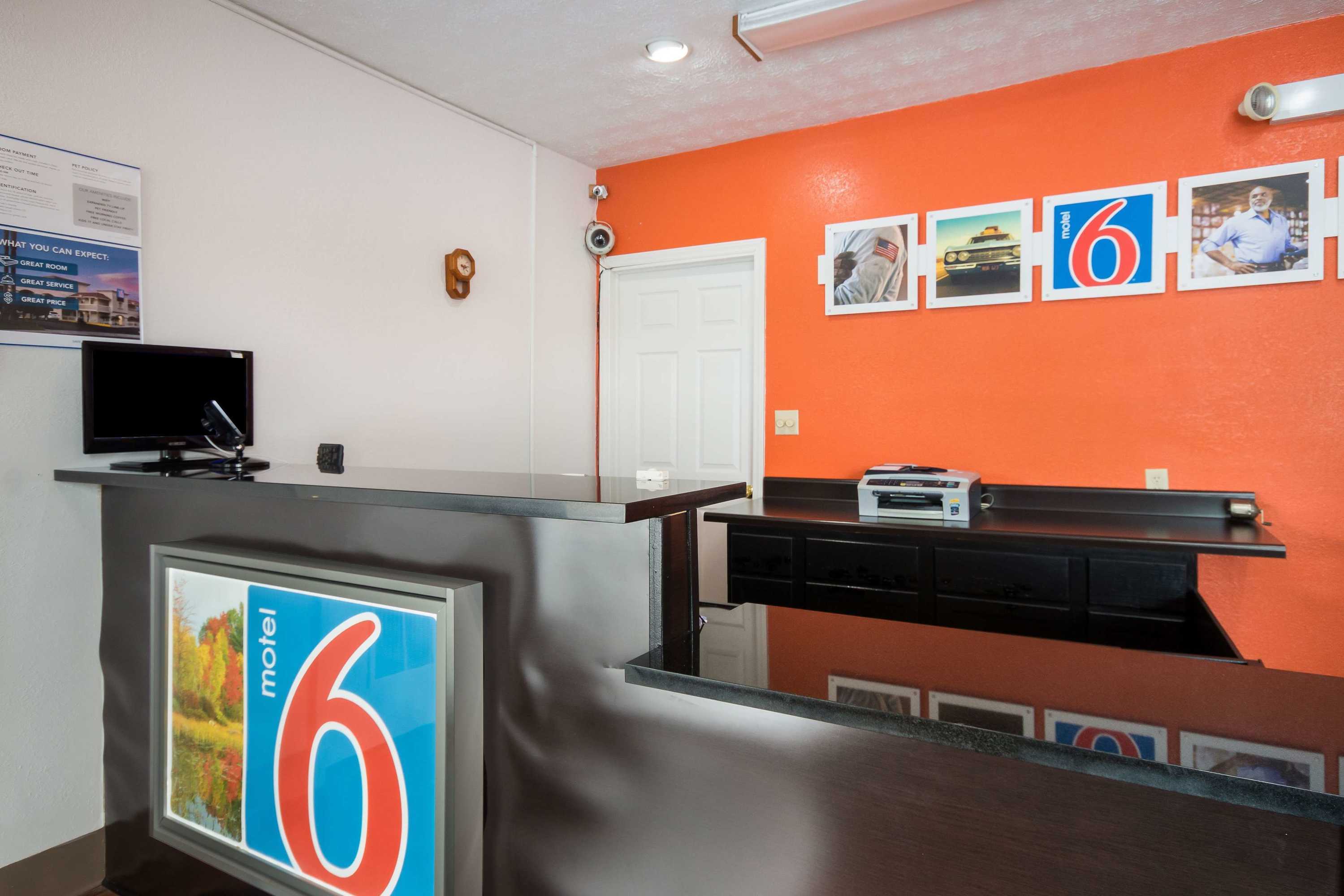 Gift card for Motel 6 Parkersburg, WV Gift card for Motel 6 Parkersburg, WV