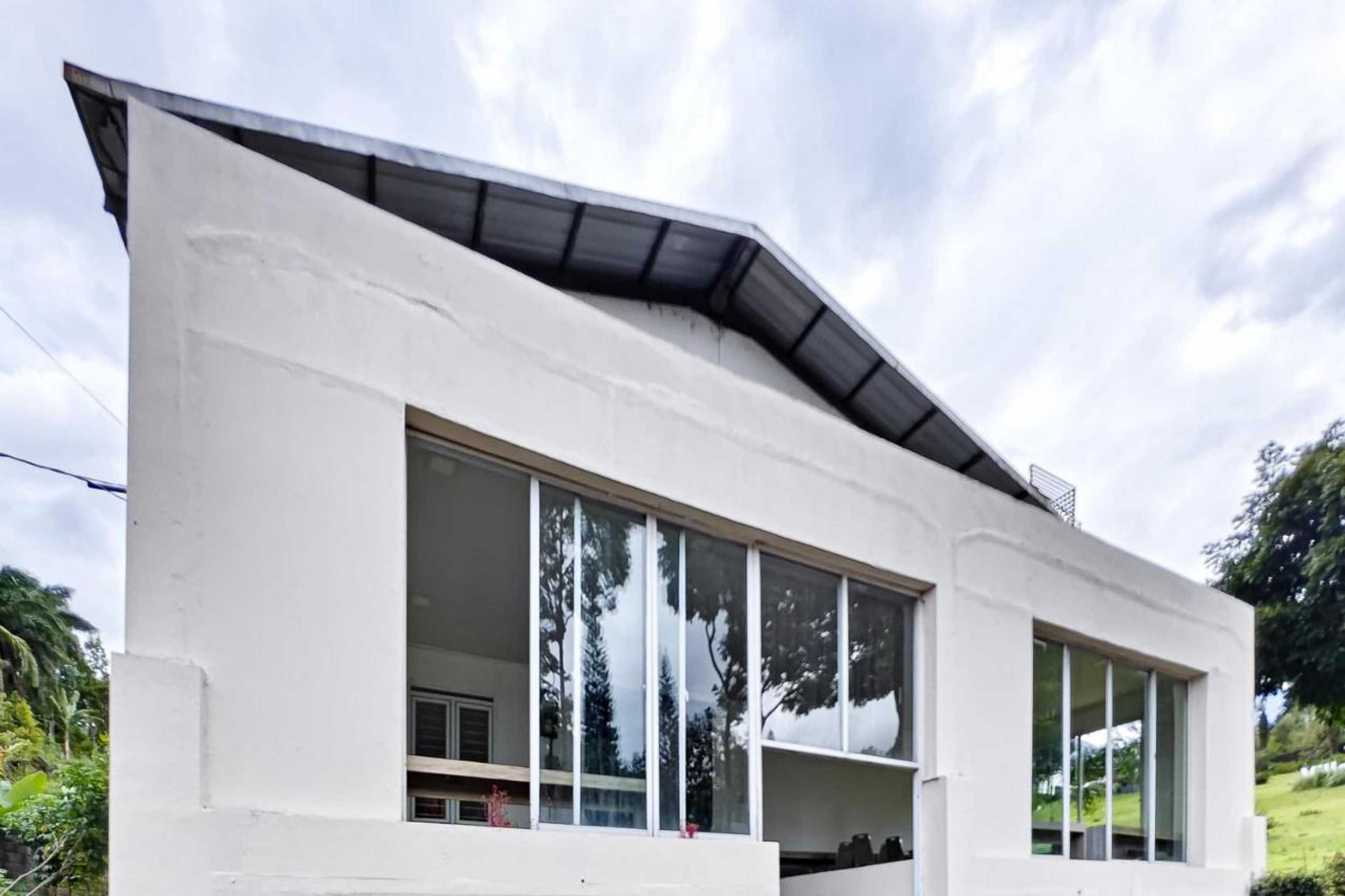 Gift card for Reddoorz Near Taman Safari 3