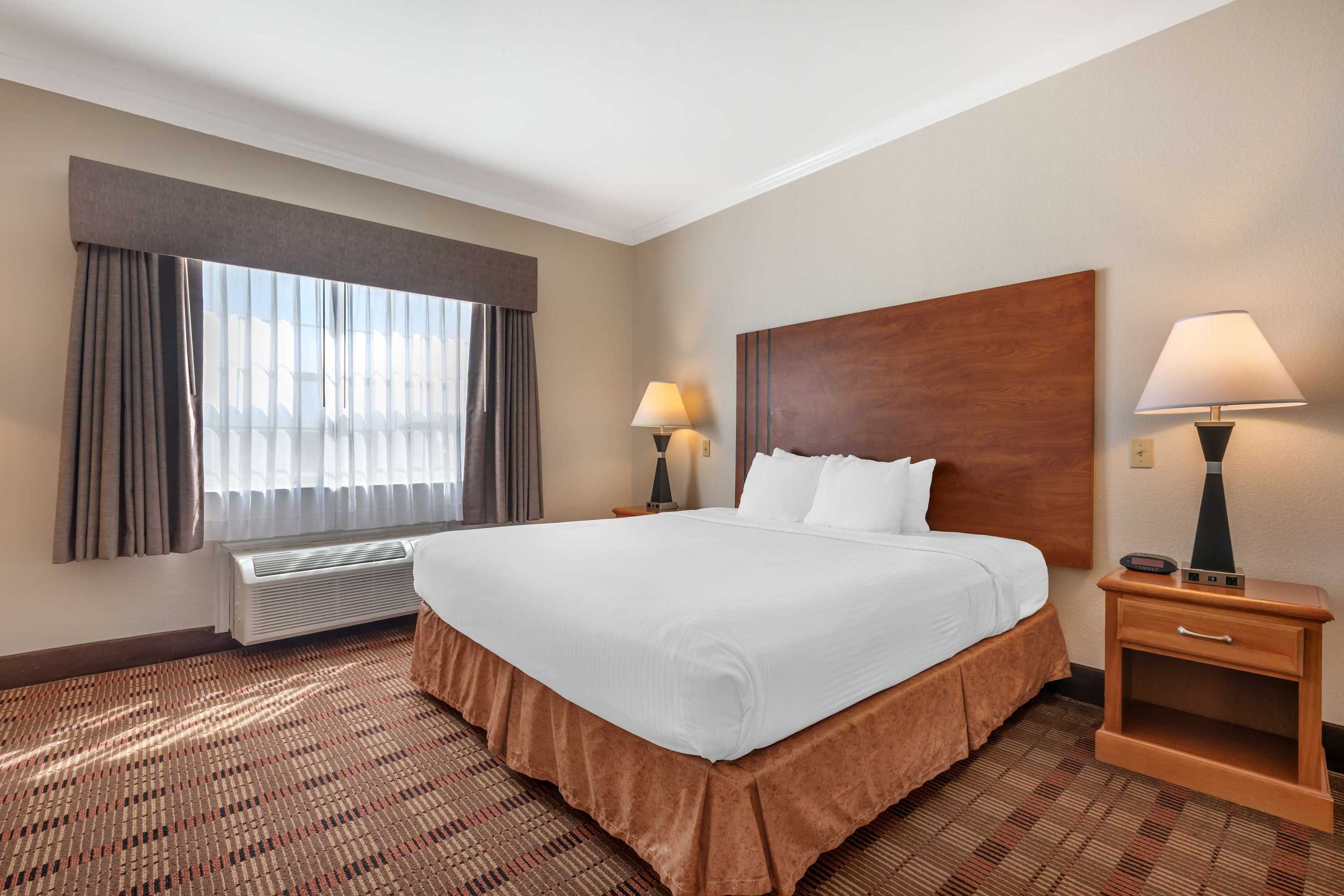 Gift card for Best Western Club House Inn & Suites Gift card for Best Western Club House Inn & Suites