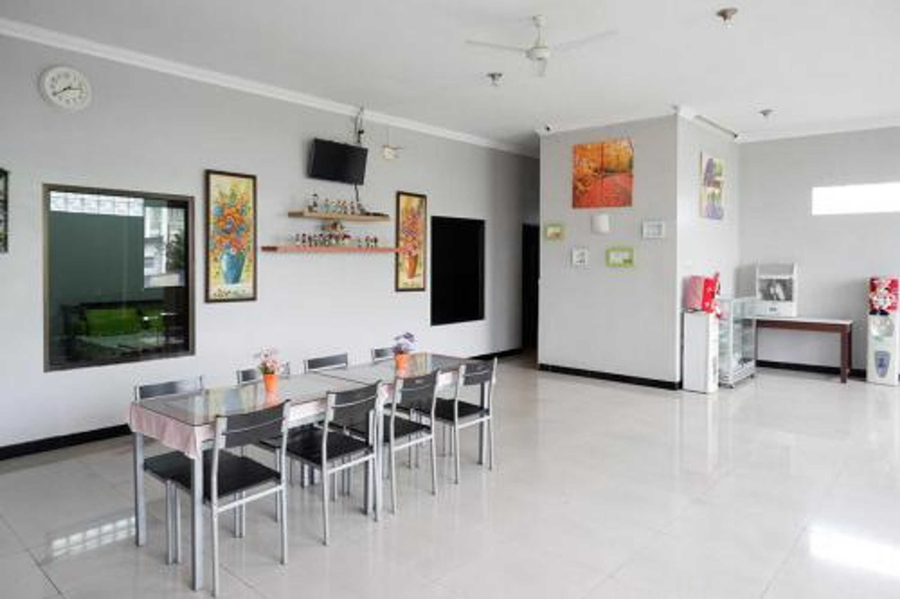 Gift card for Reddoorz Syariah @ Sunan Bonang Magelang Gift card for Reddoorz Syariah @ Sunan Bonang Magelang