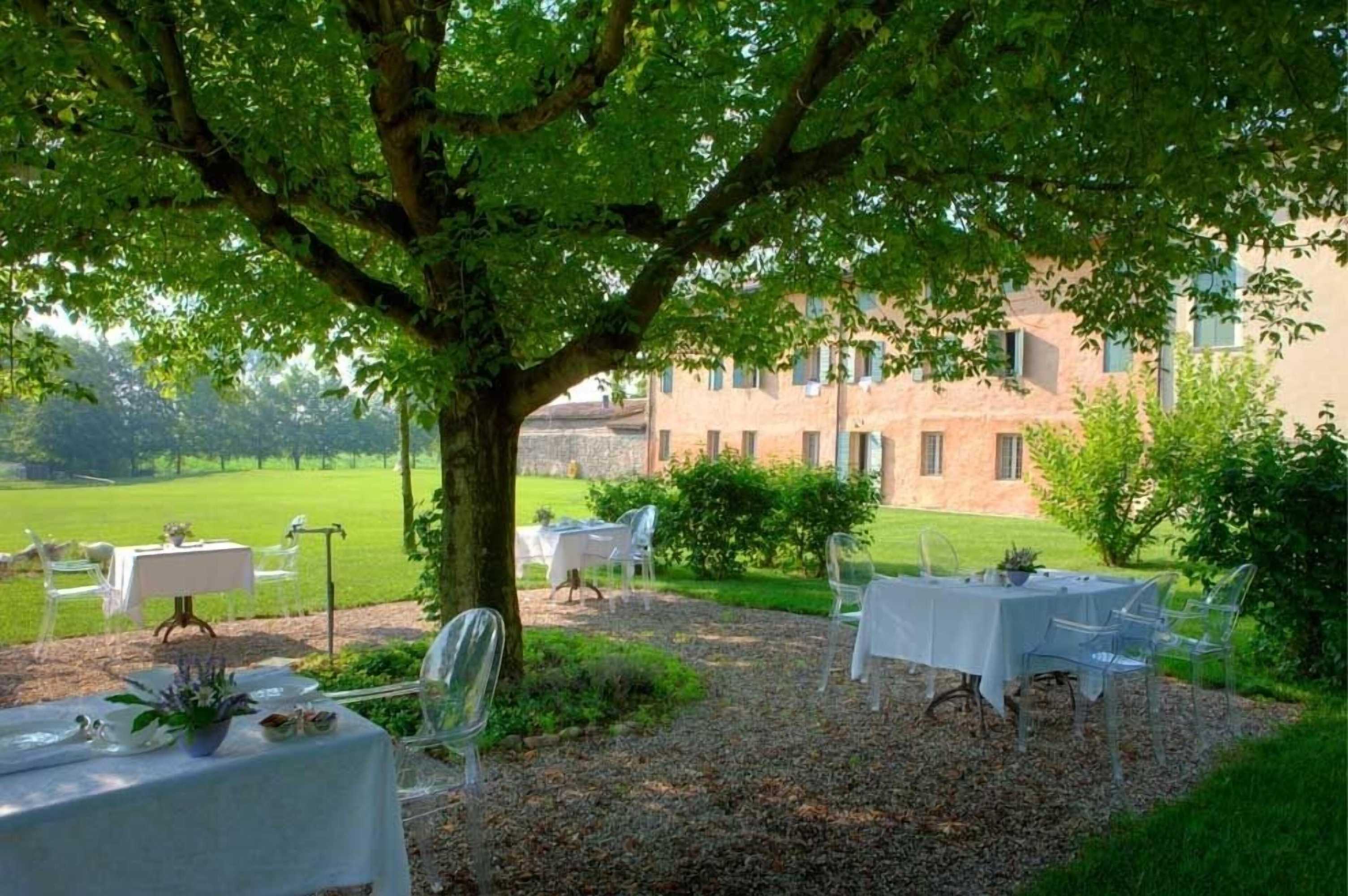 Gift card for Relais Corte Guastalla Apartments Gift card for Relais Corte Guastalla Apartments