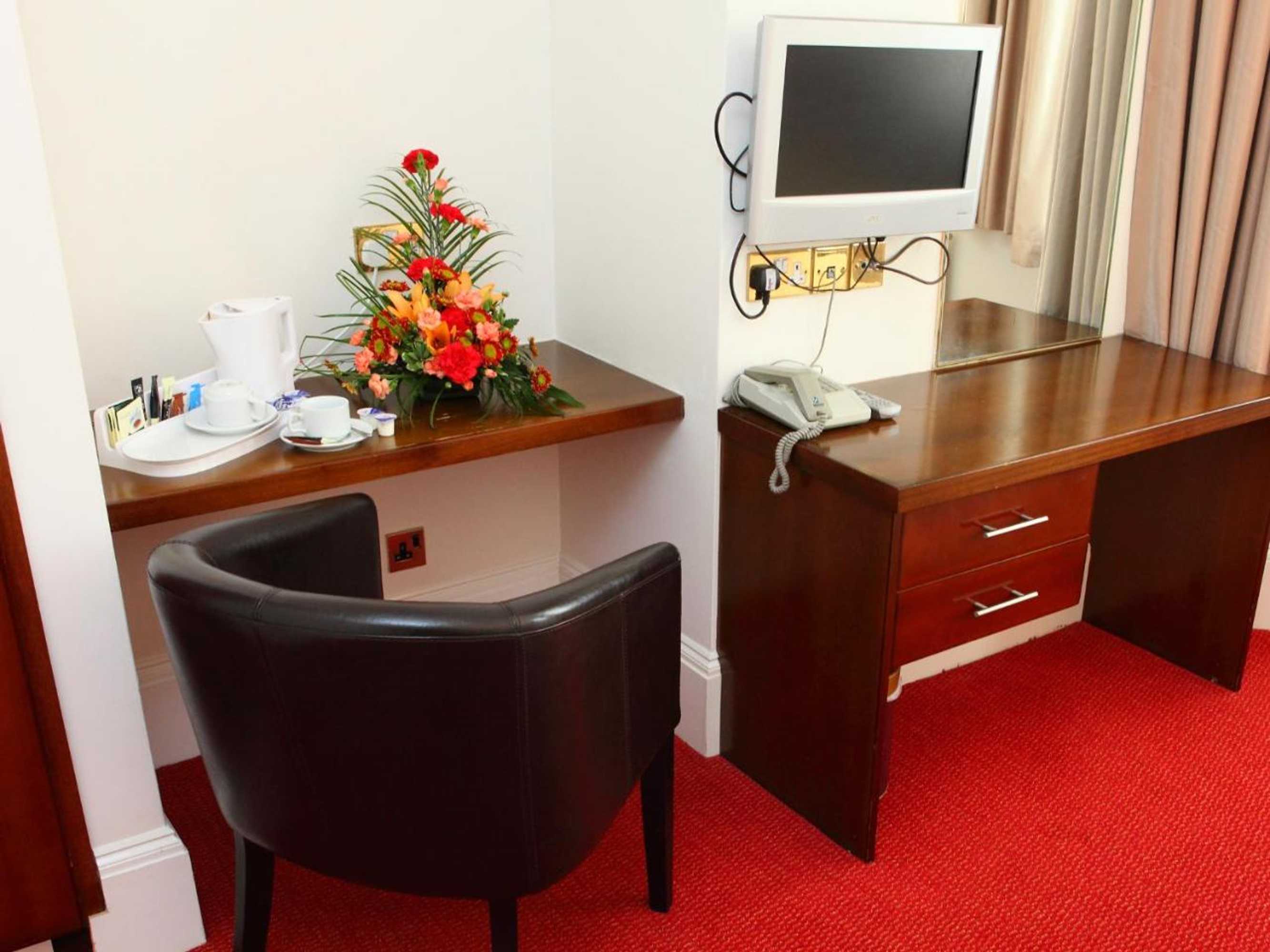 Gift card for Cambridge Hotel Gatwick