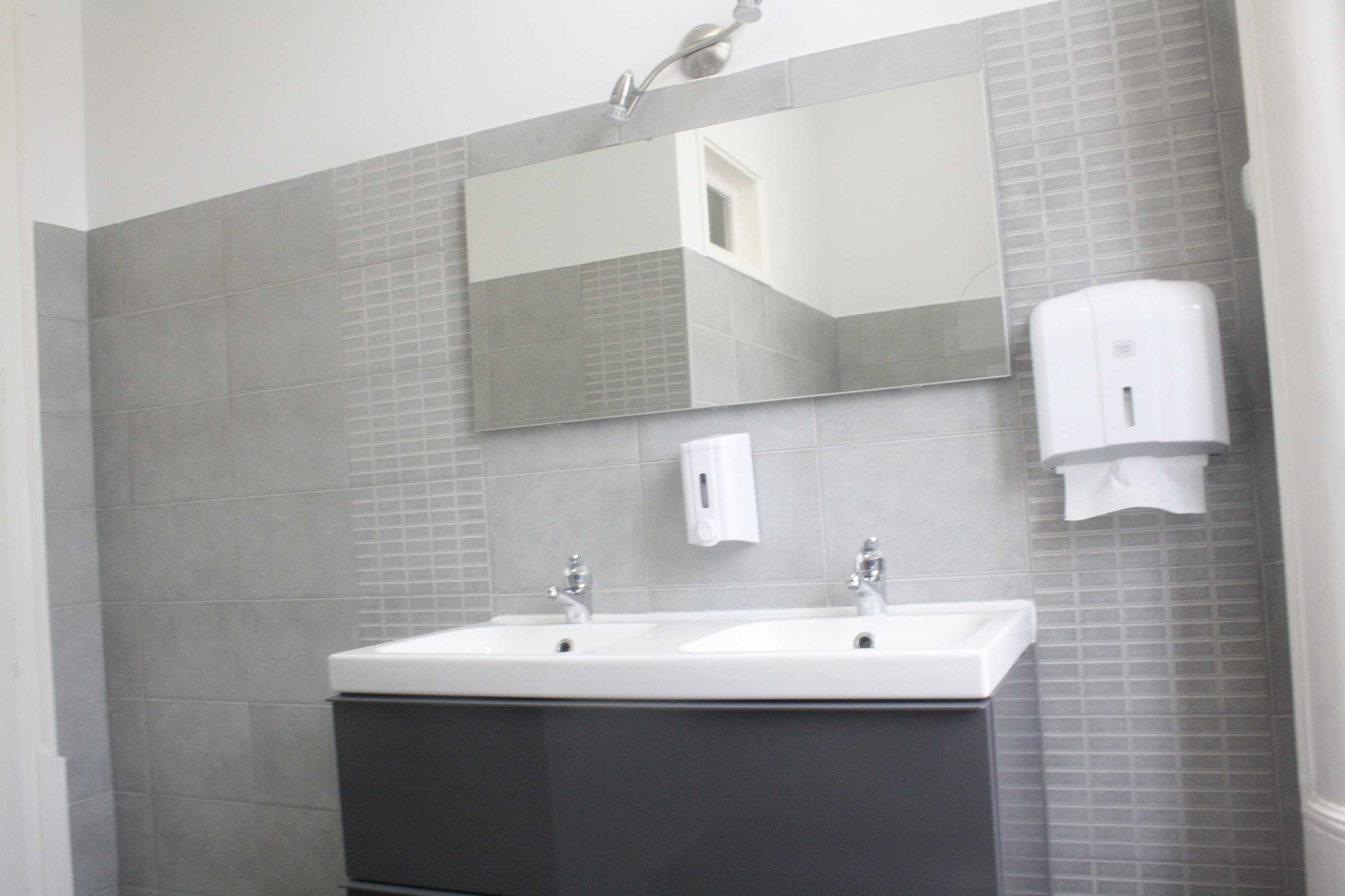 Gift card for Hostel 402