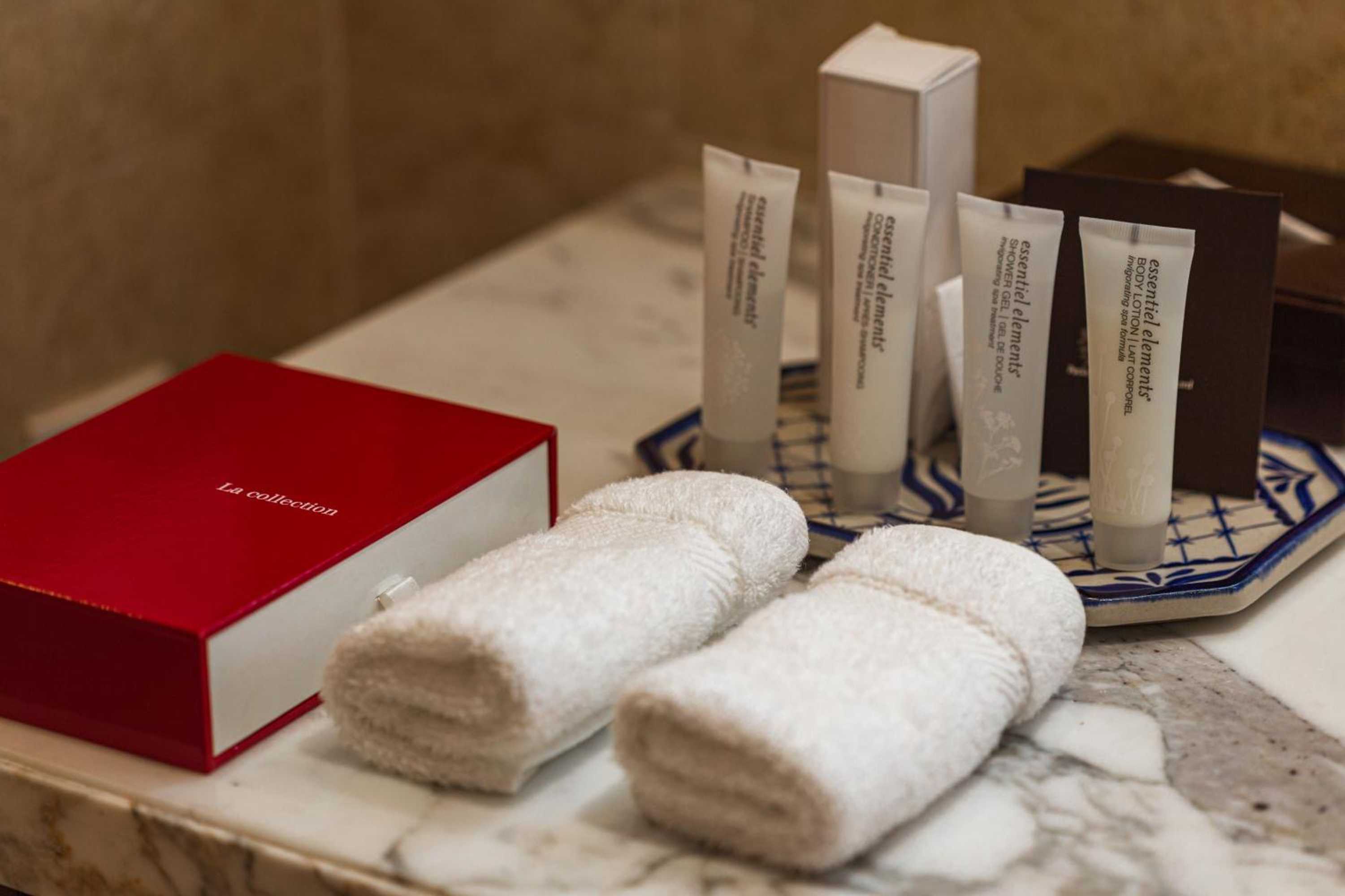 Gift card for Country Club Lima Hotel - The Leading Hotels of The World Gift card for Country Club Lima Hotel - The Leading Hotels of The World