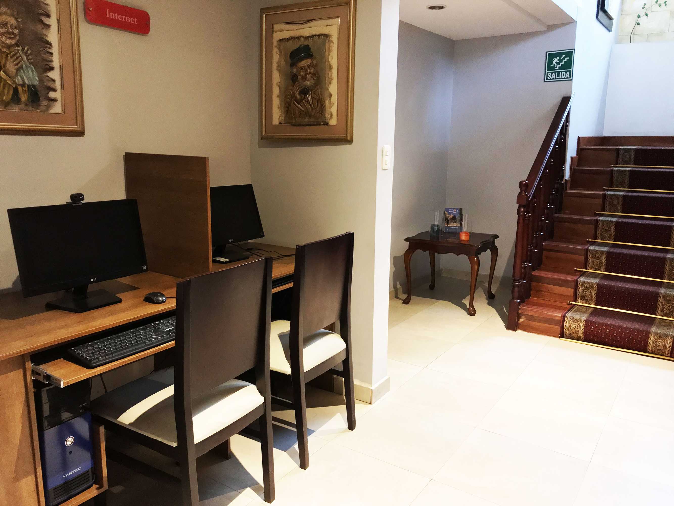 Gift card for Hotel Santiago de Compostella Suites Gift card for Hotel Santiago de Compostella Suites