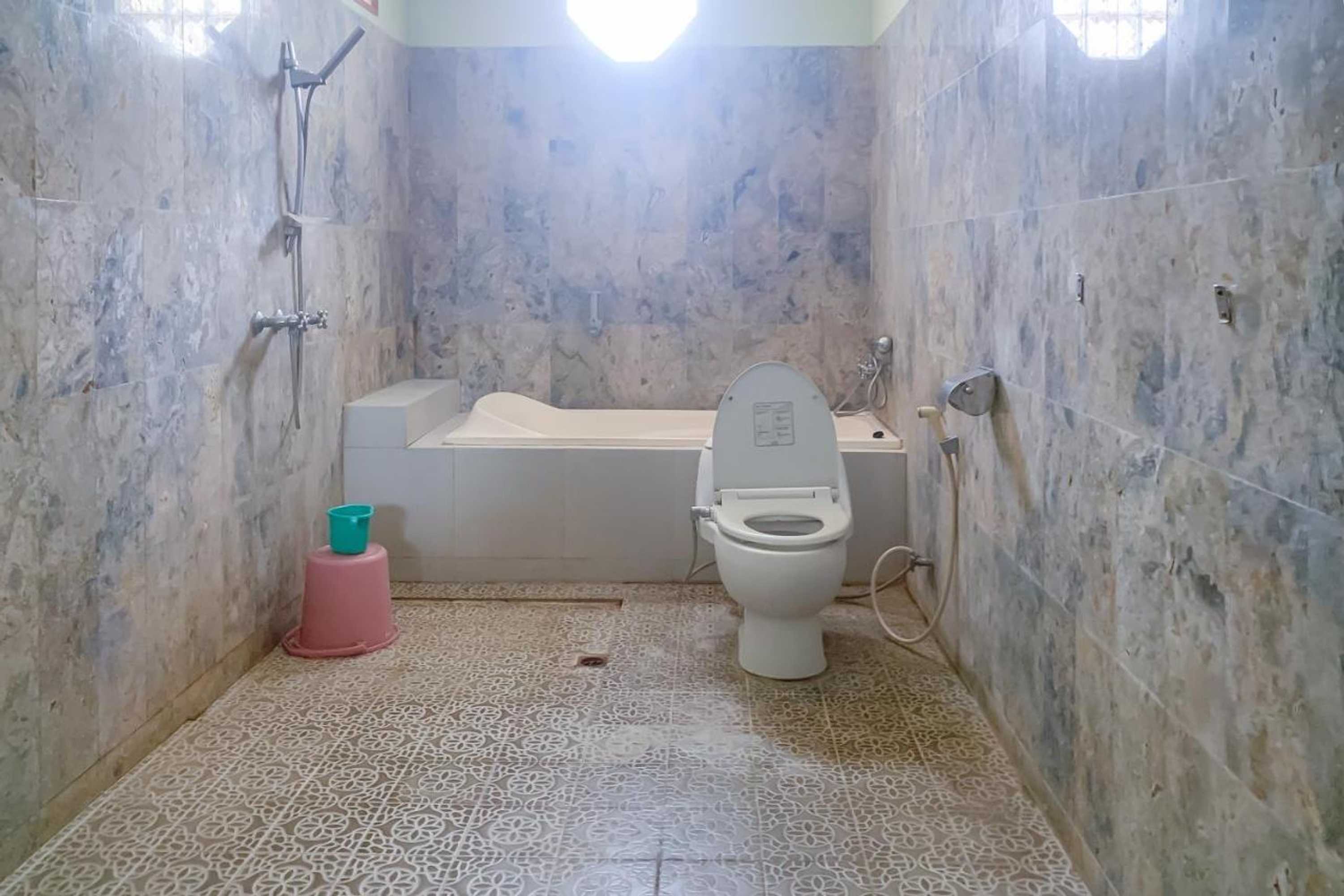 Gift card for Reddoorz Resort Hotel Anb Pameungpeuk Garut Gift card for Reddoorz Resort Hotel Anb Pameungpeuk Garut