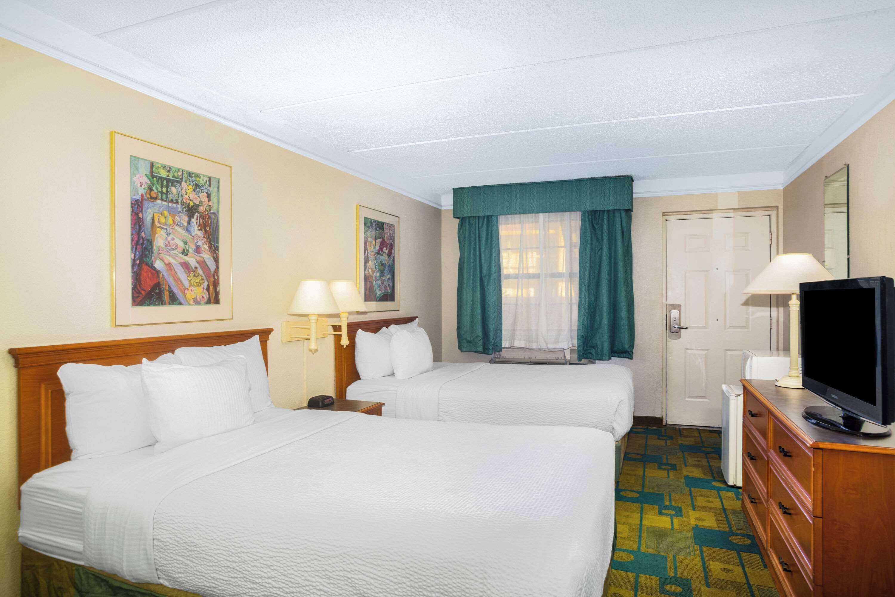 Gift card for Super 8 by Wyndham Eagle Pass Gift card for Super 8 by Wyndham Eagle Pass