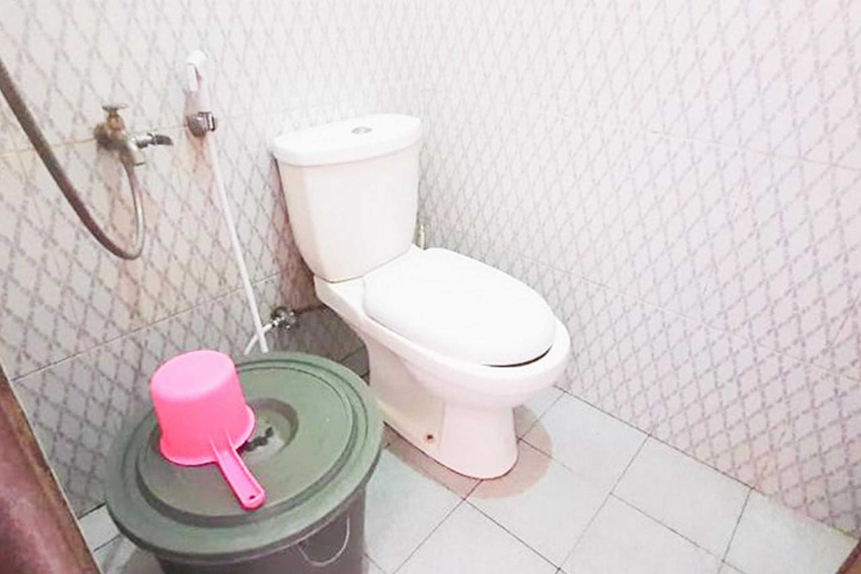 Gift card for Green Kanca Syariah Guest House Mitra Reddoorz Gift card for Green Kanca Syariah Guest House Mitra Reddoorz