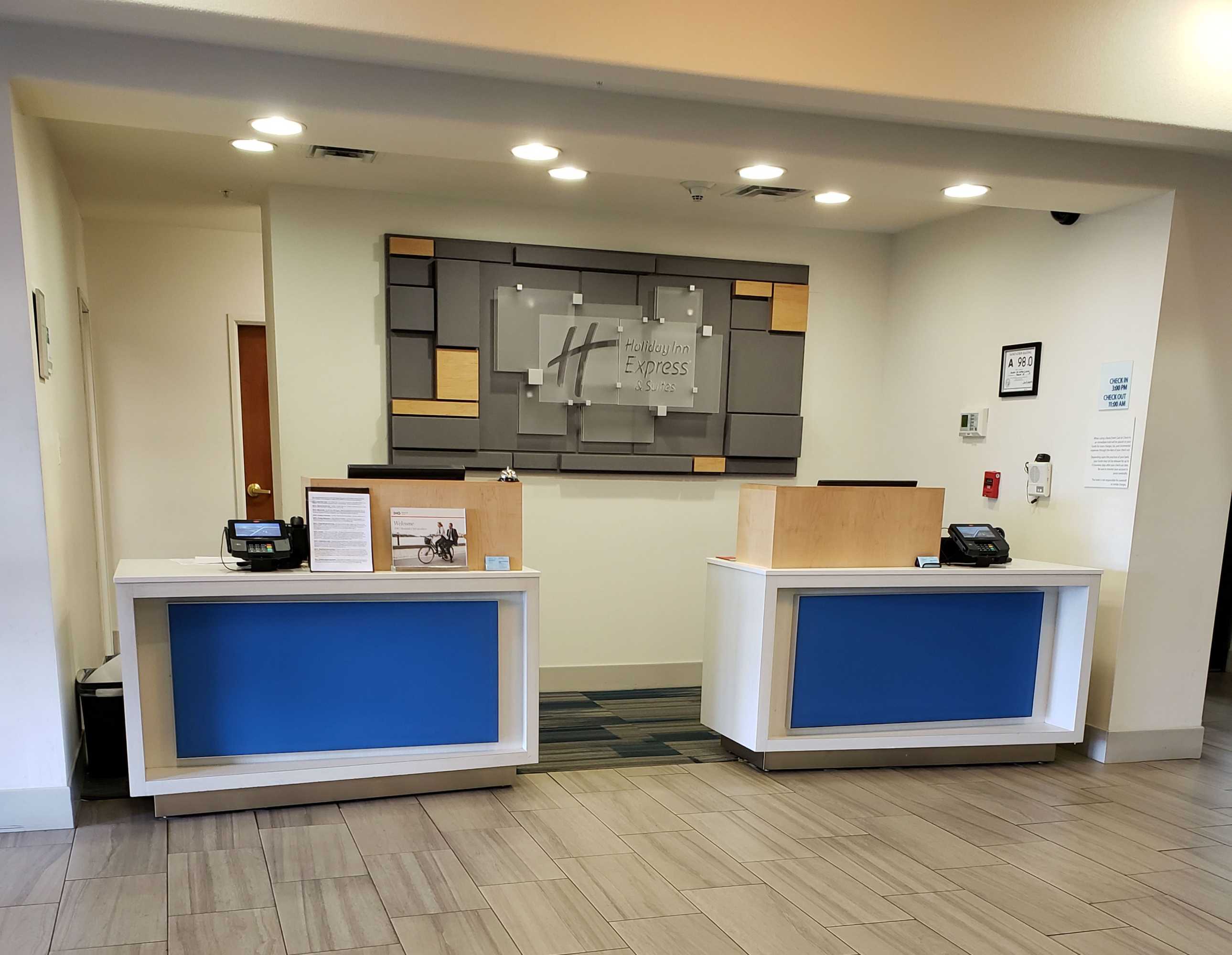 Gift card for Holiday Inn Express Hotel & Suites Mount Airy by Ihg Gift card for Holiday Inn Express Hotel & Suites Mount Airy by Ihg