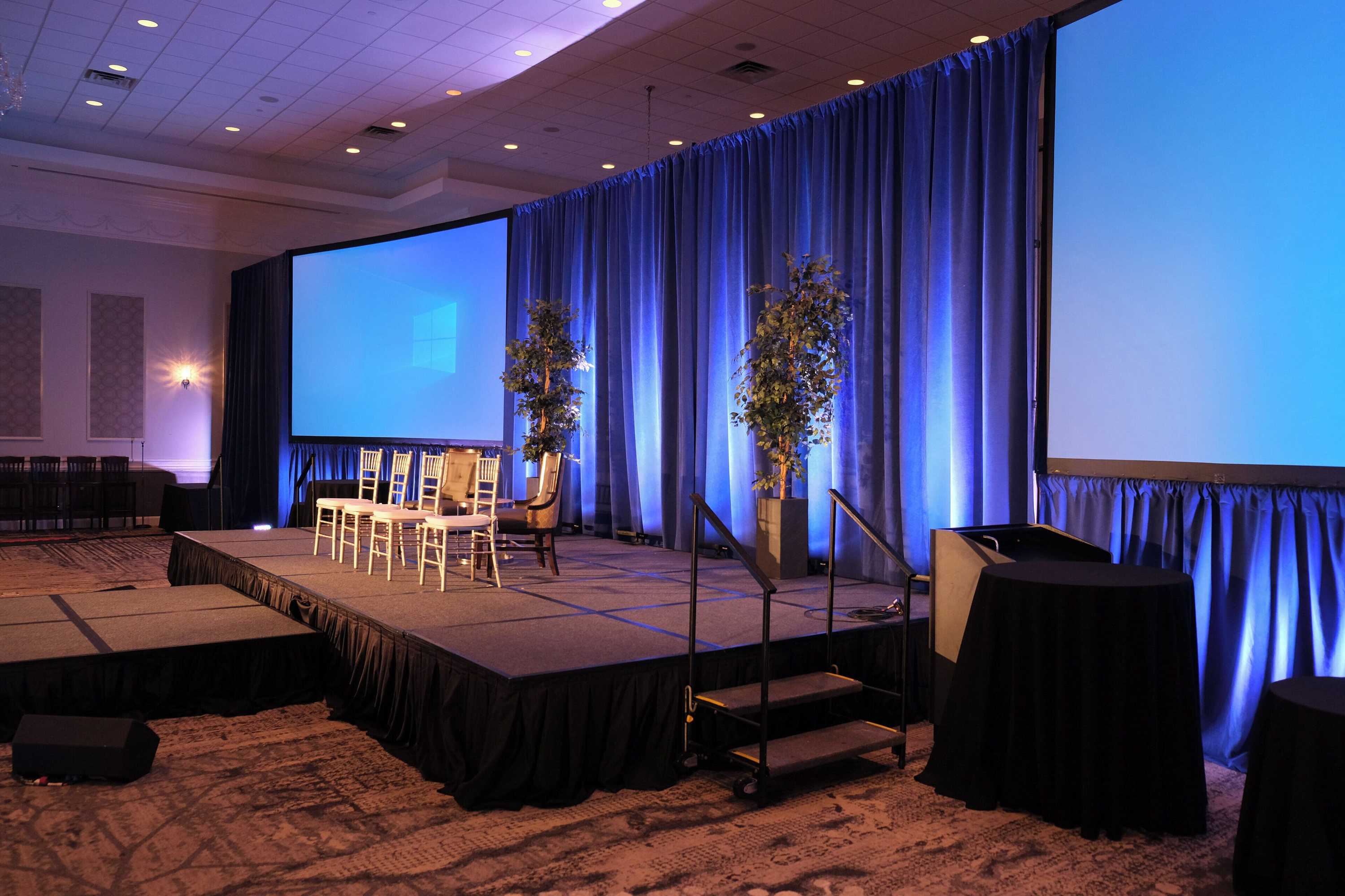 Gift card for Holiday Inn & Suites Philadelphia W - Drexel Hill by Ihg