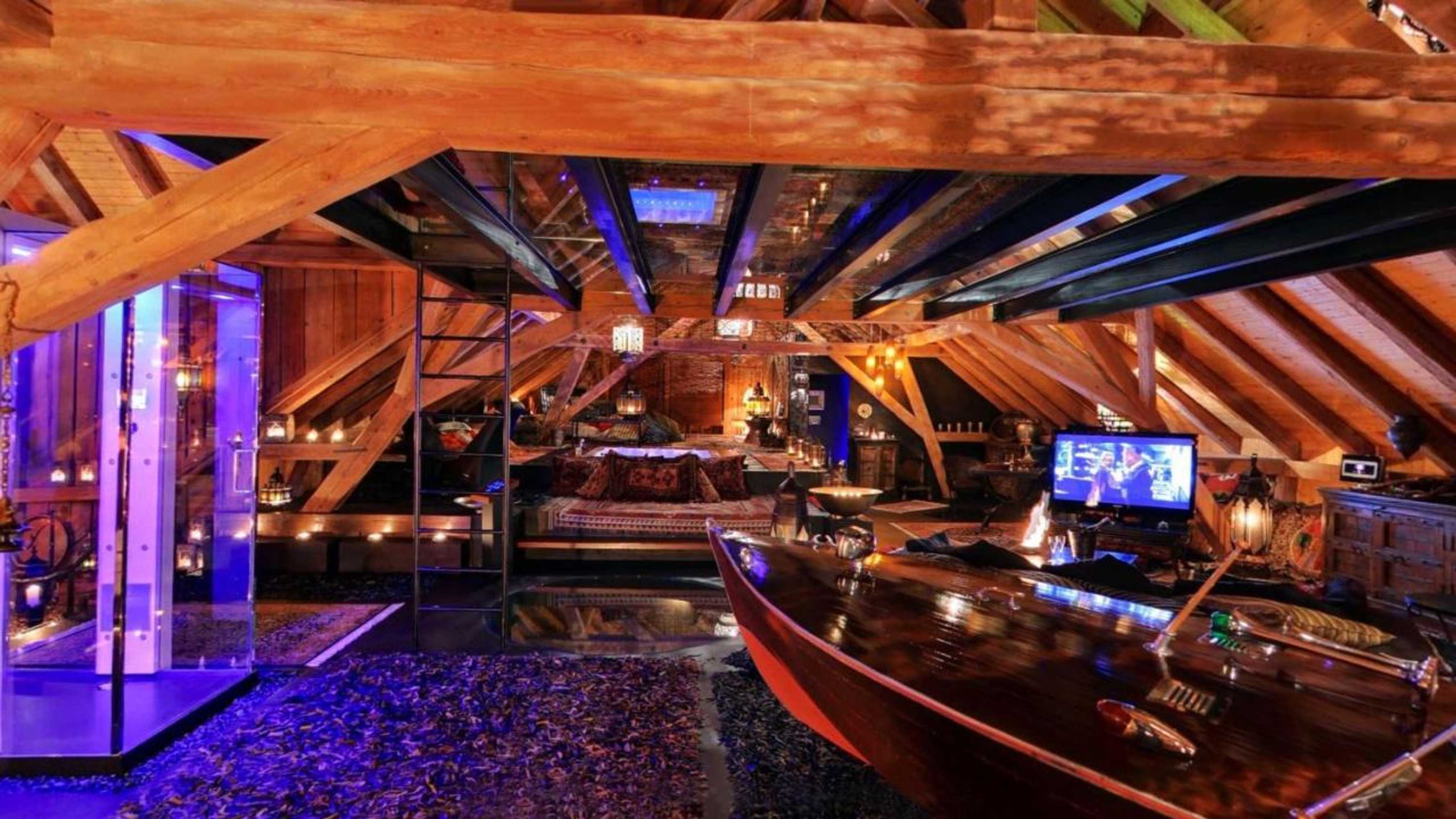 Gift card for Love And Romance Bijou Hotel