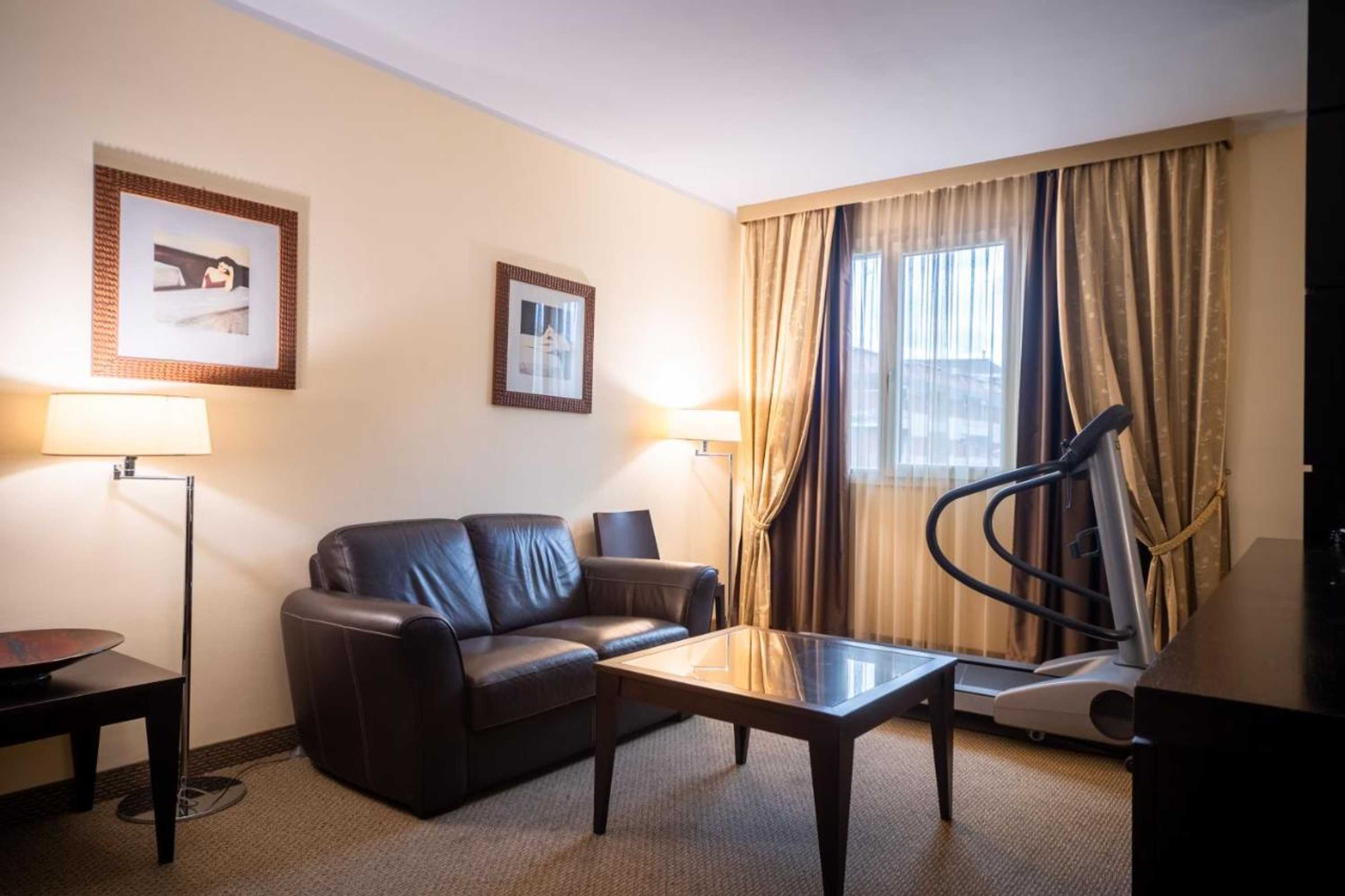 Gift card for Hotel Airone - Ombrellone Incluso al Bagno Dolce Vita a Marina Dal 15 Giugno al 15 Settembre Gift card for Hotel Airone - Ombrellone Incluso al Bagno Dolce Vita a Marina Dal 15 Giugno al 15 Settembre
