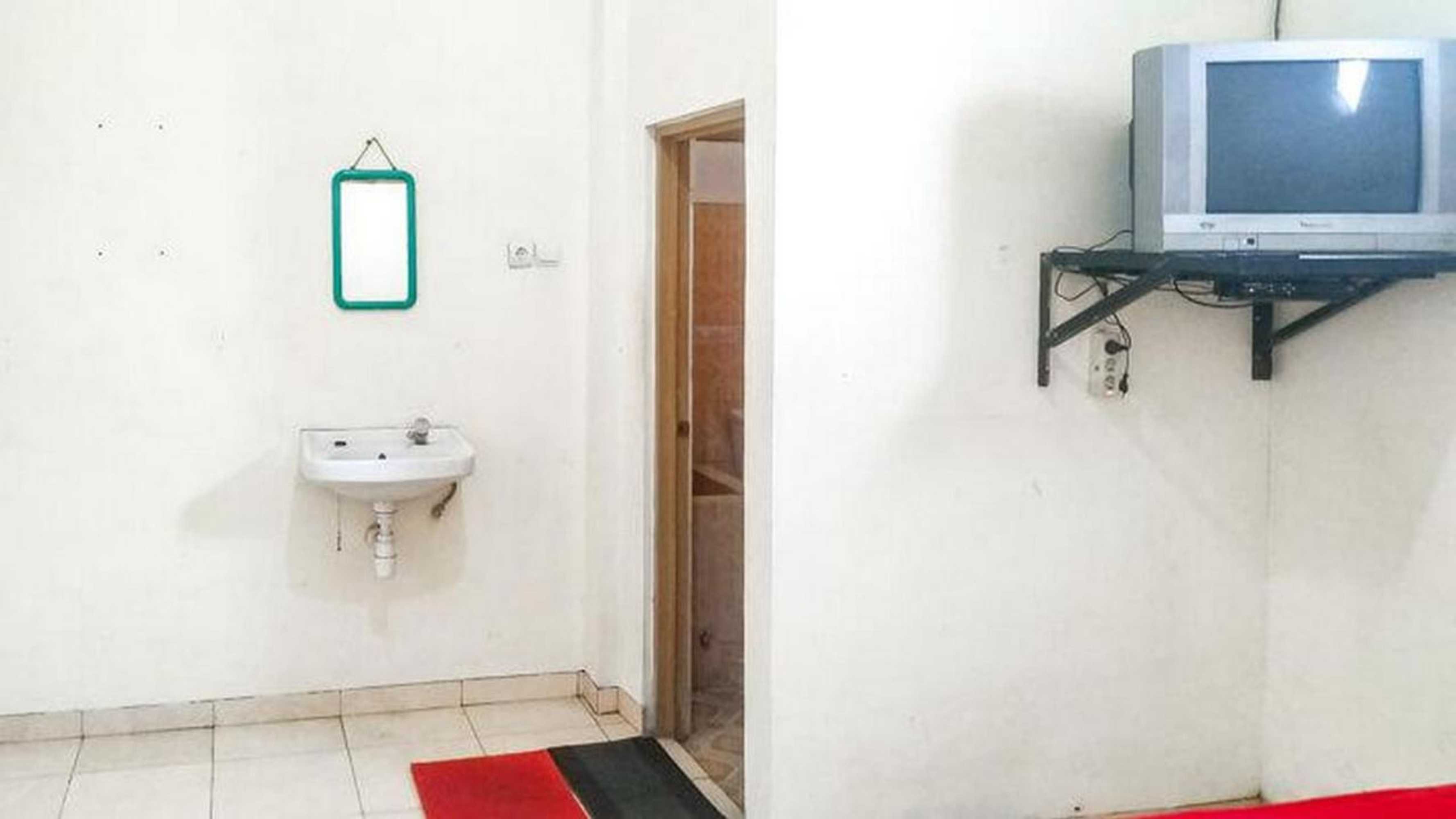 Gift card for Villa Al Barokah Syariah Family Mitra Reddoorz Near Sarangan Lake