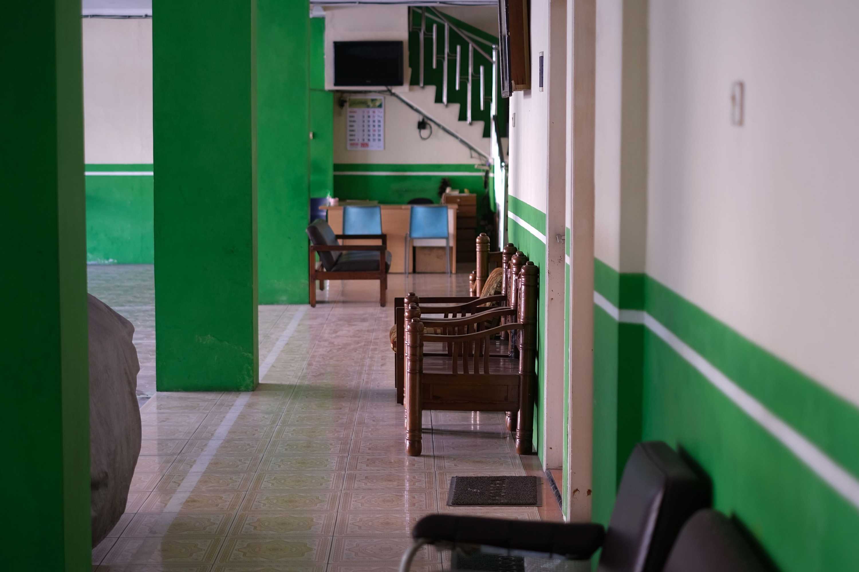 Gift card for Oyo 338 Guest House Omah Manahan Syariah Gift card for Oyo 338 Guest House Omah Manahan Syariah