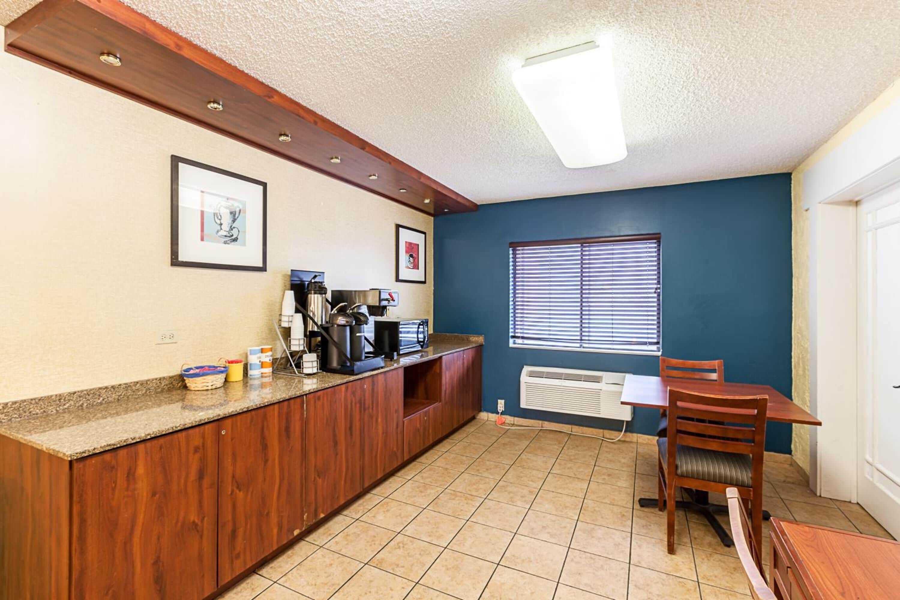Gift card for Motel 6 Milwaukee, WI - Glendale Gift card for Motel 6 Milwaukee, WI - Glendale