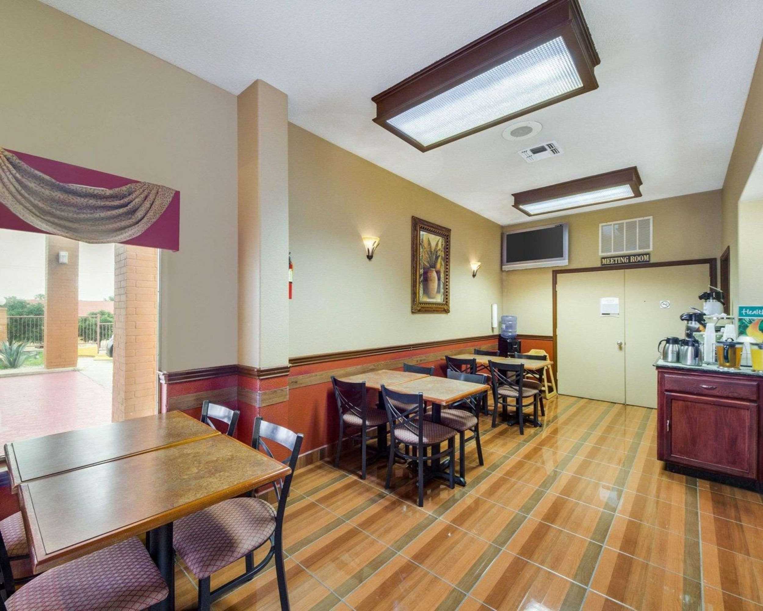 Gift card for Econo Lodge Inn & Suites Gift card for Econo Lodge Inn & Suites