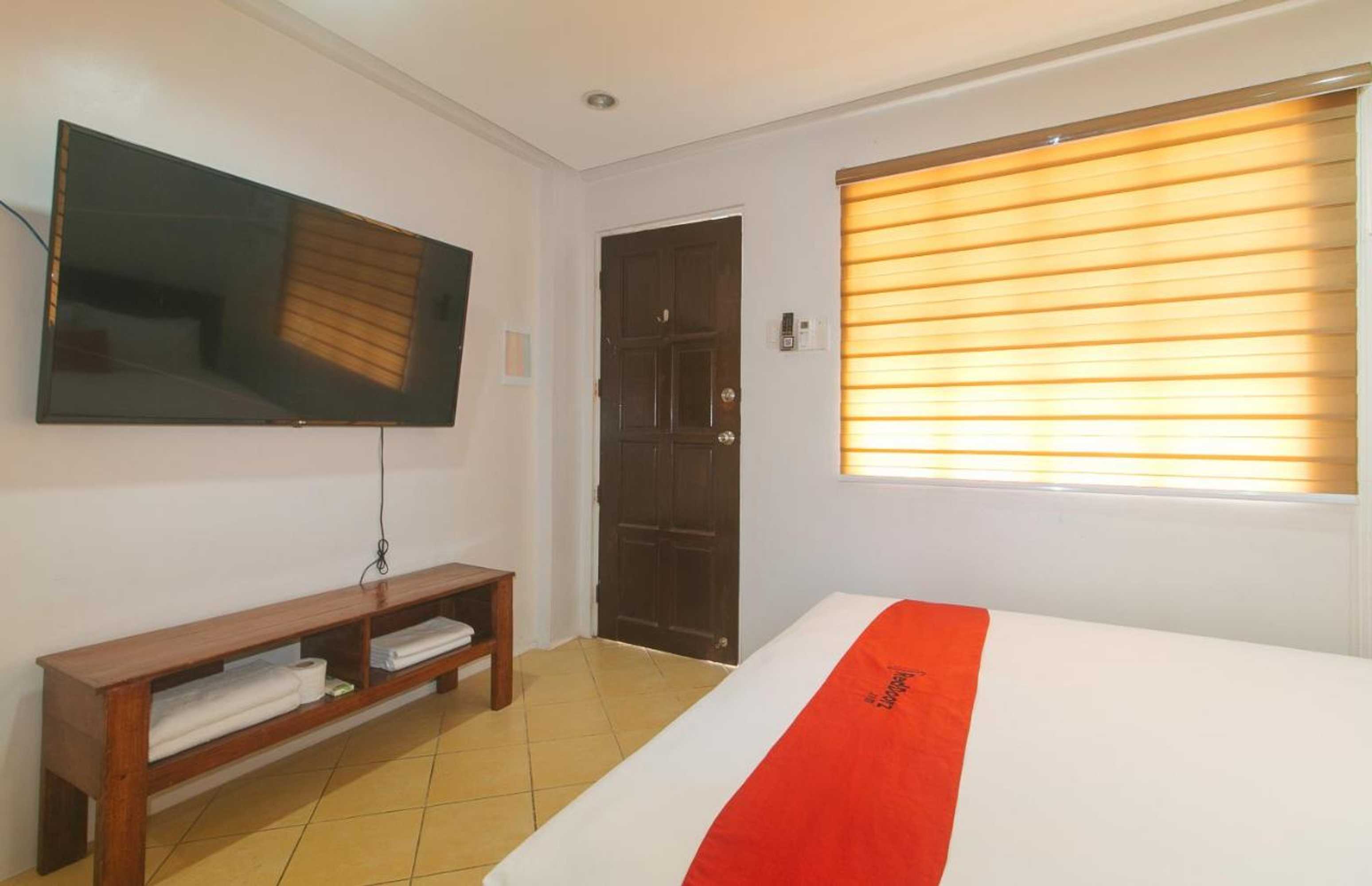 Gift card for Reddoorz at David's Travellers Inn Cavite
