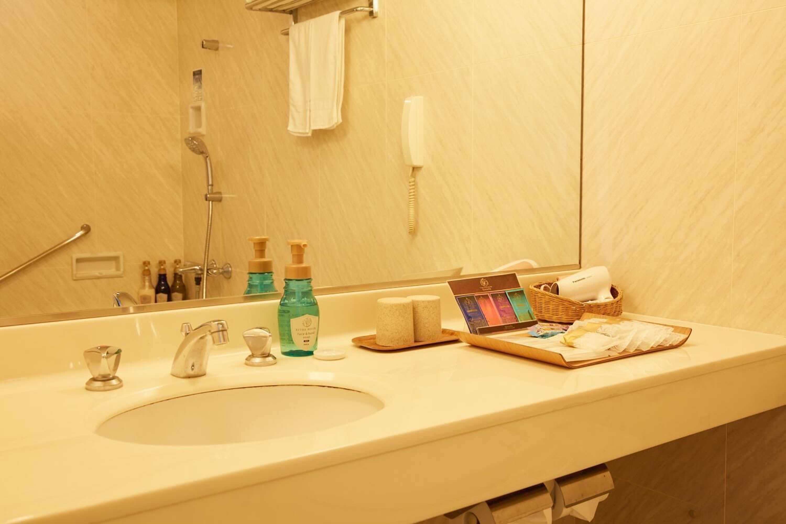 Gift card for Rembrandt Hotel Ebina Gift card for Rembrandt Hotel Ebina
