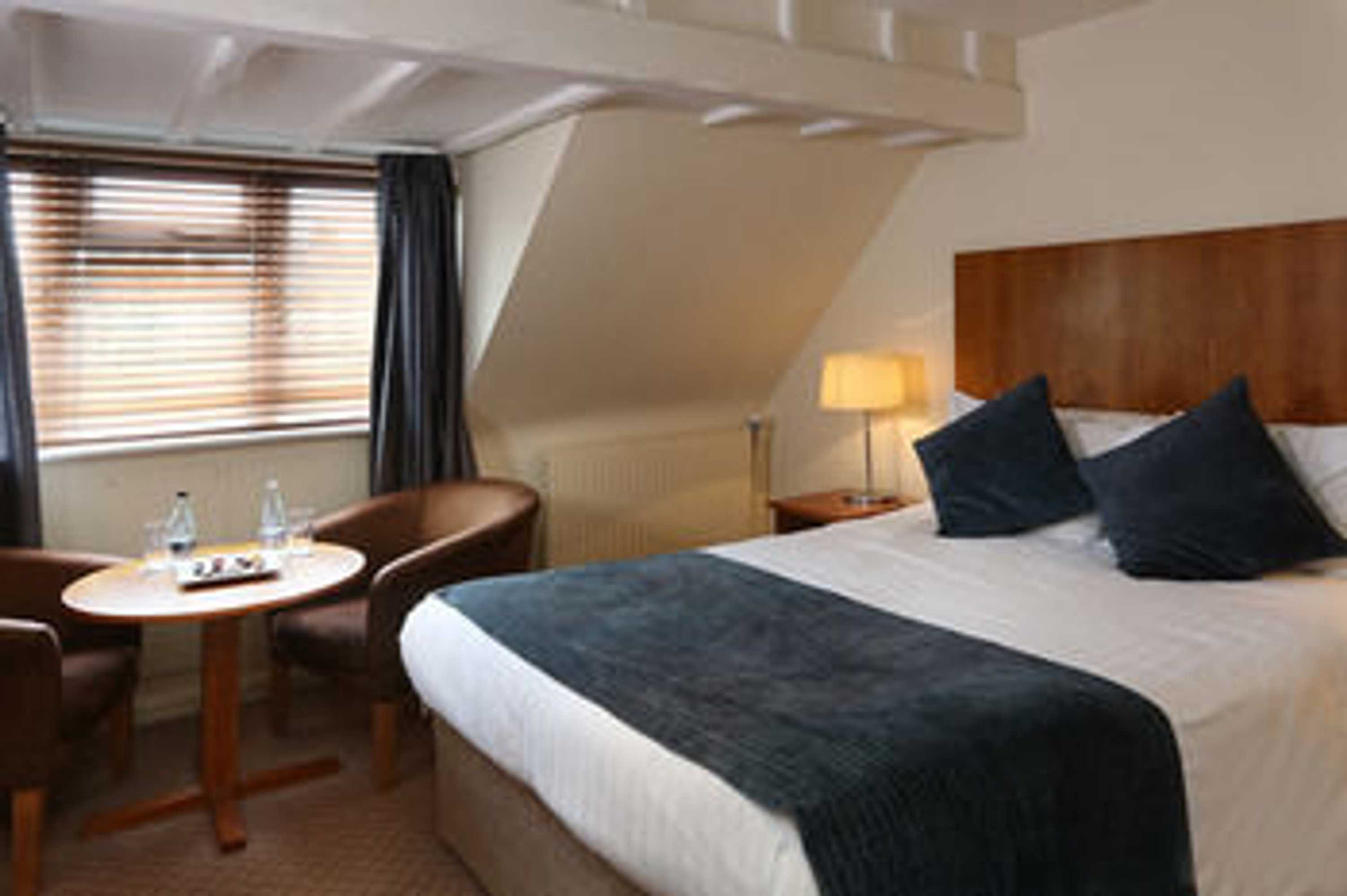 Gift card for Barons Court Hotel Walsall Gift card for Barons Court Hotel Walsall